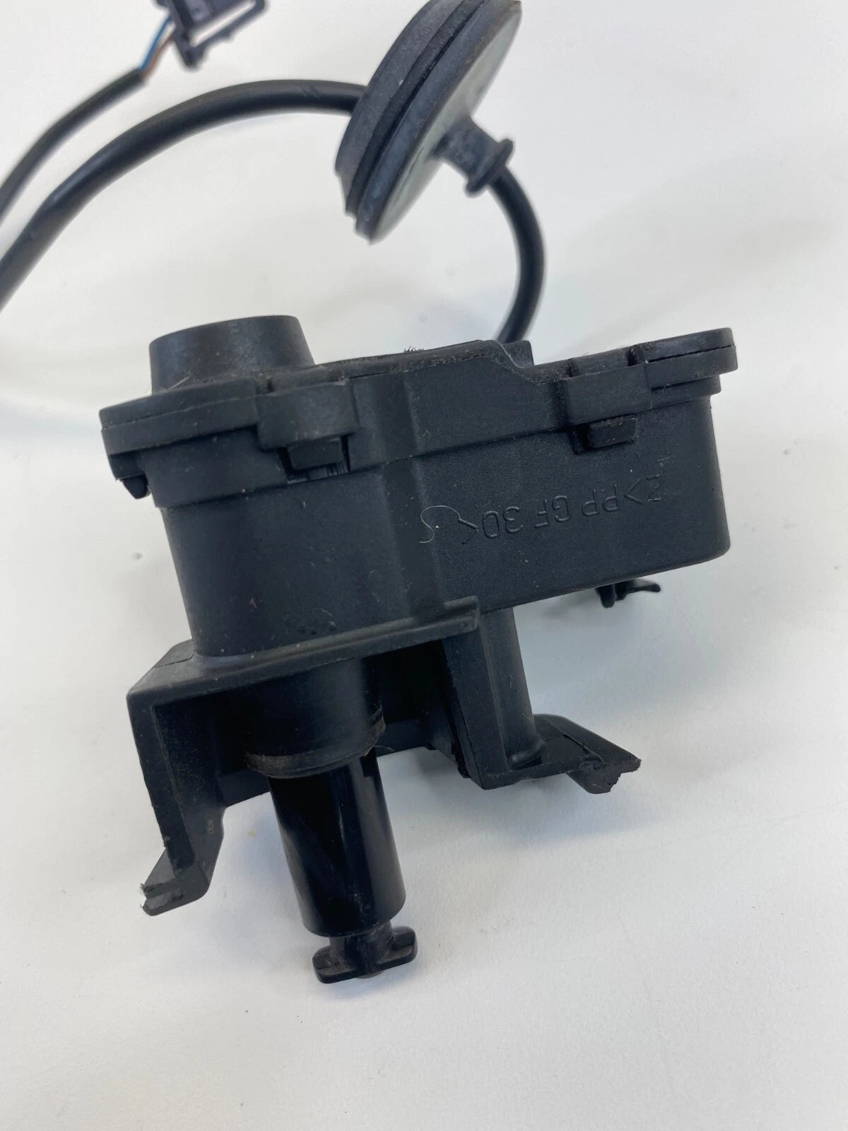 11-18 VOLKSWAGEN JETTA SEDAN FUEL TANK FILLER DOOR LOCK ACTUATOR 5C6810773 OEM