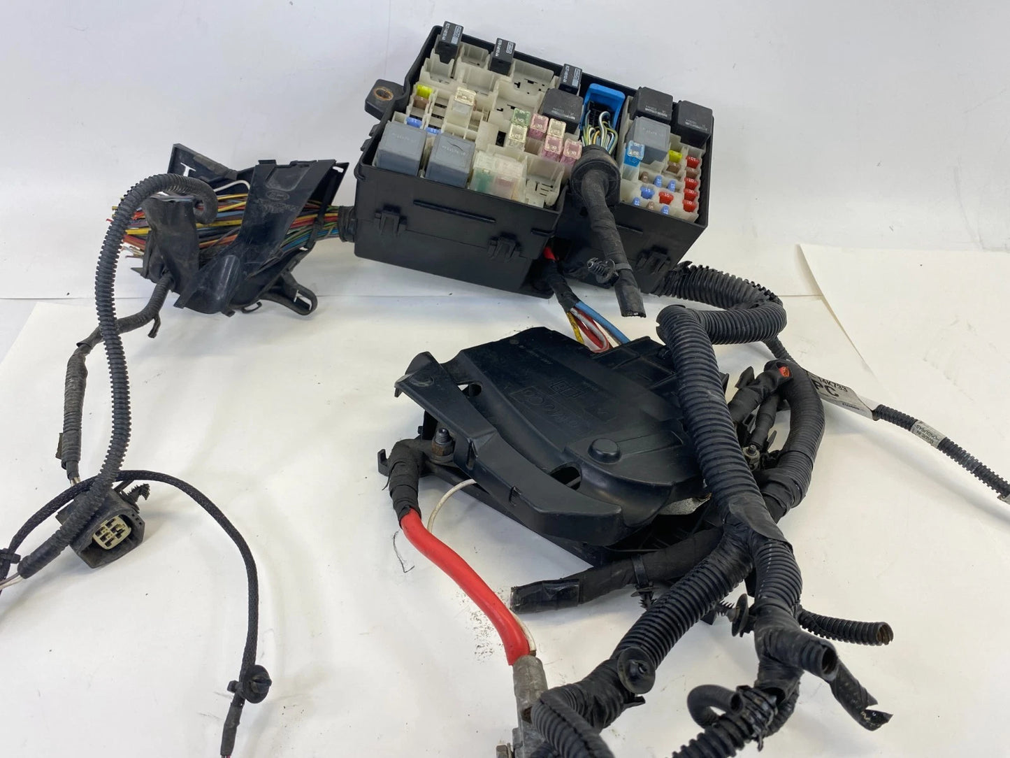 2012-2014 FORD FOCUS 2.0L FWD ENGINE FUSE BOX JUNCTION RELAY MODULE CV6T-14K733