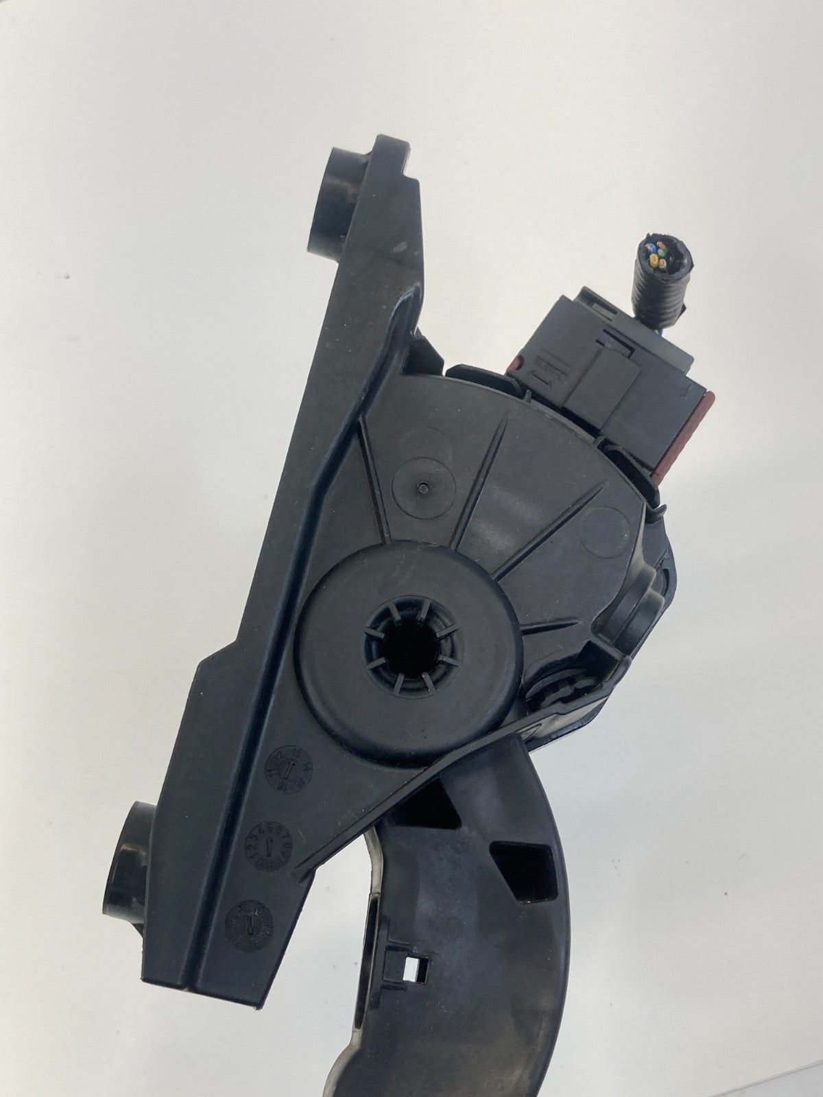 10-17 GMC Terrain Chevy Equinox 2.4L A/T Fuel Accelerator Gas Pedal Throttle