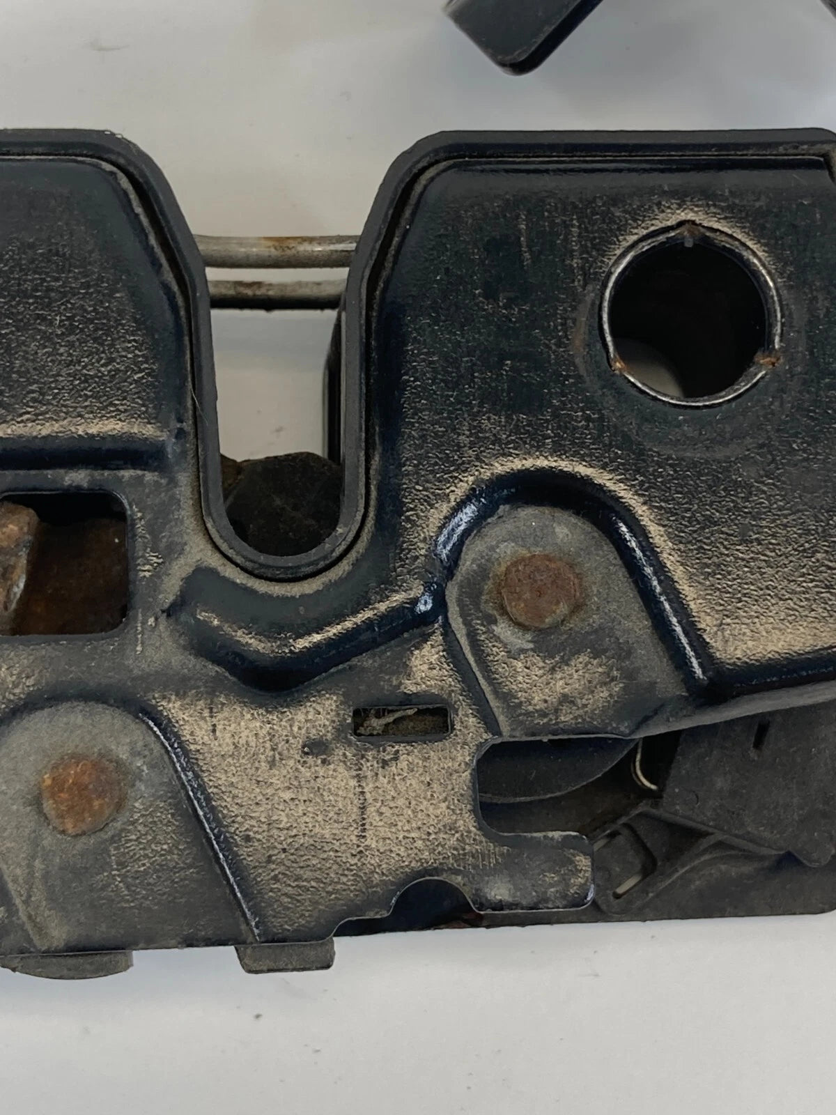 2005-2010 VOLKSWAGEN PASSAT FRONT HOOD LOCK LATCH RELEASE ACTUATOR 1K1823509E