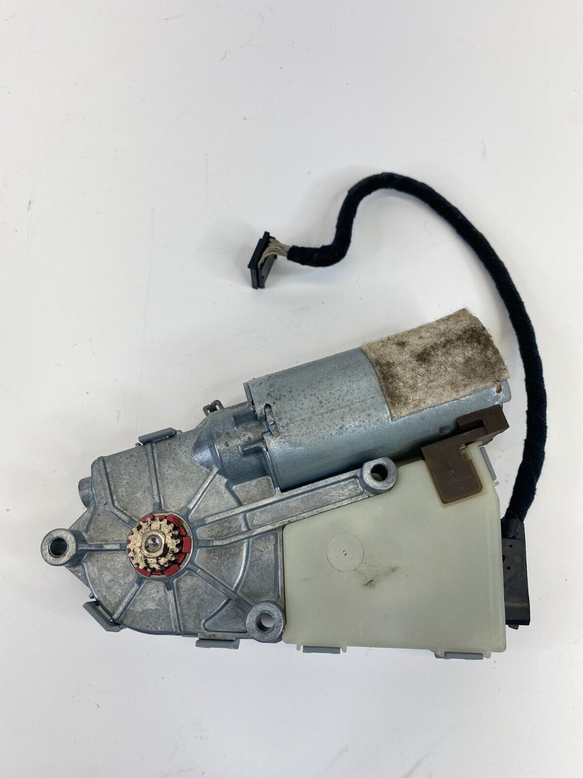 2000-2004 Audi A6 Quattro 99-04 A6 Sunroof Sun Roof Motor 4B0-959-591-E OEM