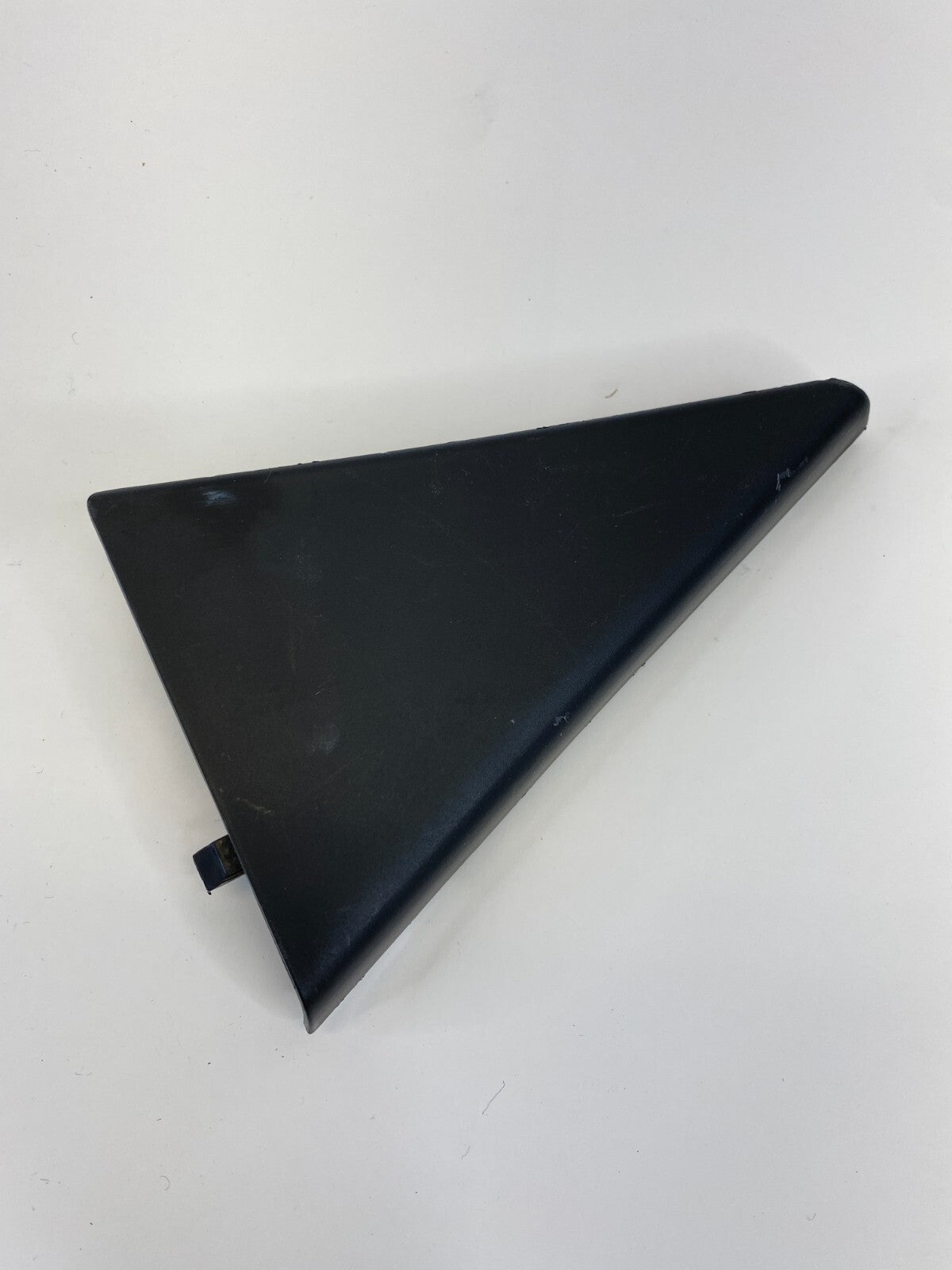 2013-2018 Hyundai Santa Fe Sport Rear Left Inner Door Corner Molding Cover OEM