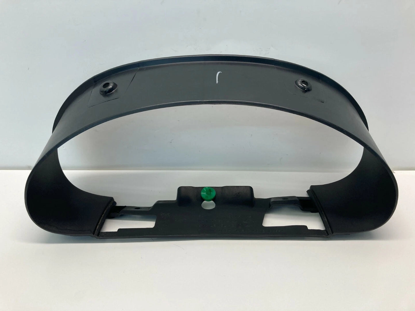 2001-2007 CHRYSLER TOWN & COUNTRY DASH SPEEDOMETER CLUSTER BEZEL TRIM 18469A OEM