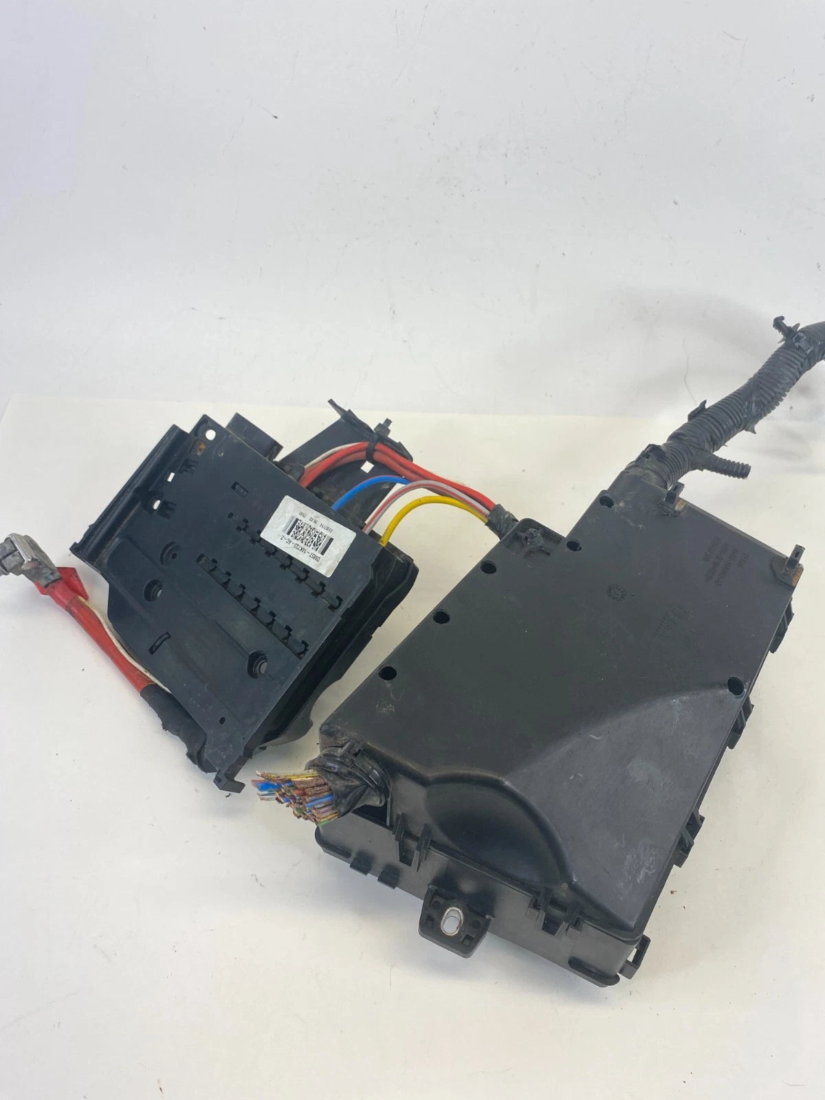 2014 FORD FOCUS 2.0L A/T POWER DISTRIBUTION FUSEBOX BATTERY DM5T-14K733-AC2