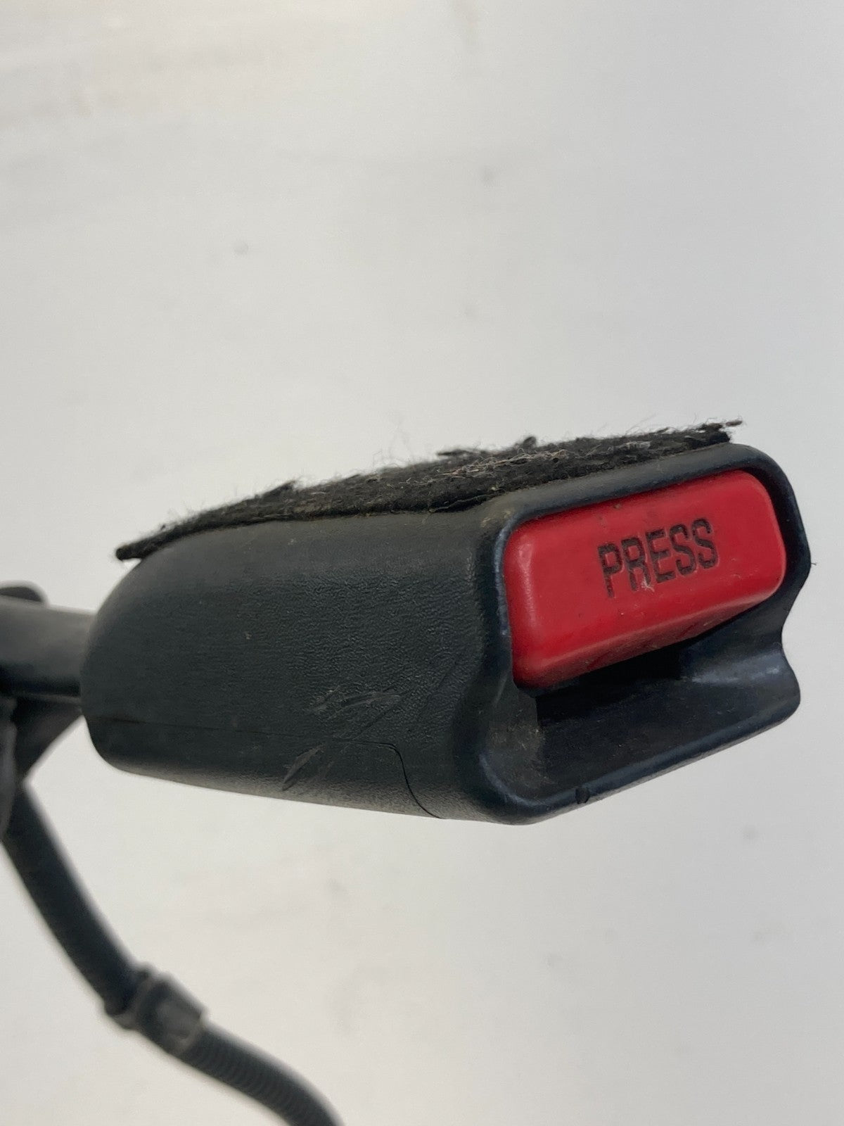 2014-2019 Kia Soul Front Left Driver Side Seat Belt Buckle Assembly OEM