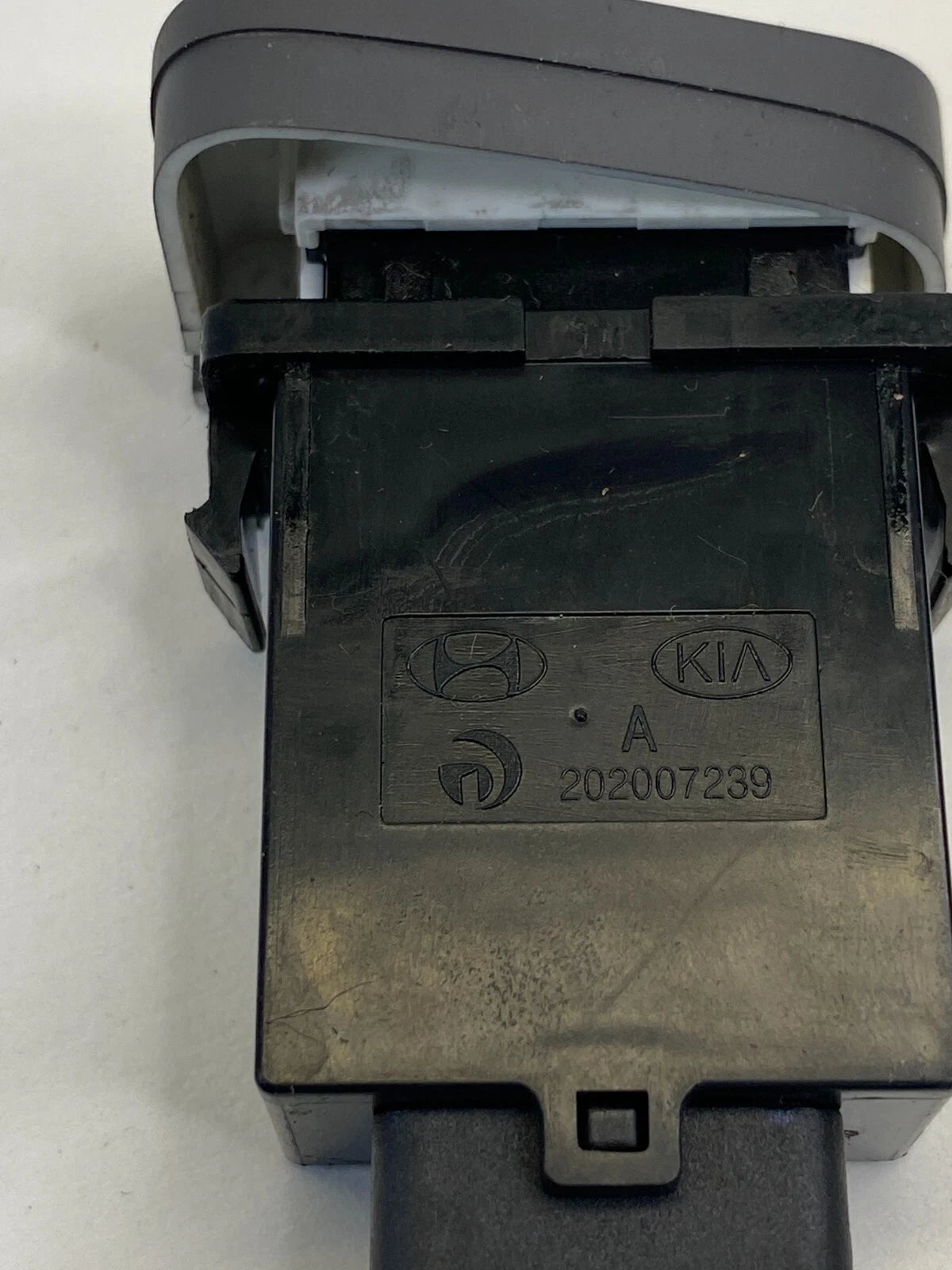 2014 2015 2016 14 15 16 HYUNDAI ELANTRA TRACTION CONTROL OFF BUTTON SWITCH OEM