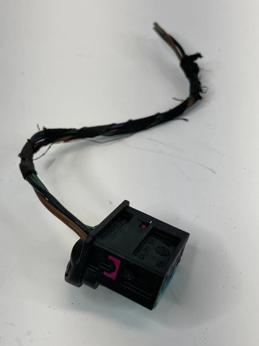 06-09 VW GTI TAIL LIGHT TAILLIGHT WIRE WIRING HARNESS CONNECTOR 1K0-972-774 OEM
