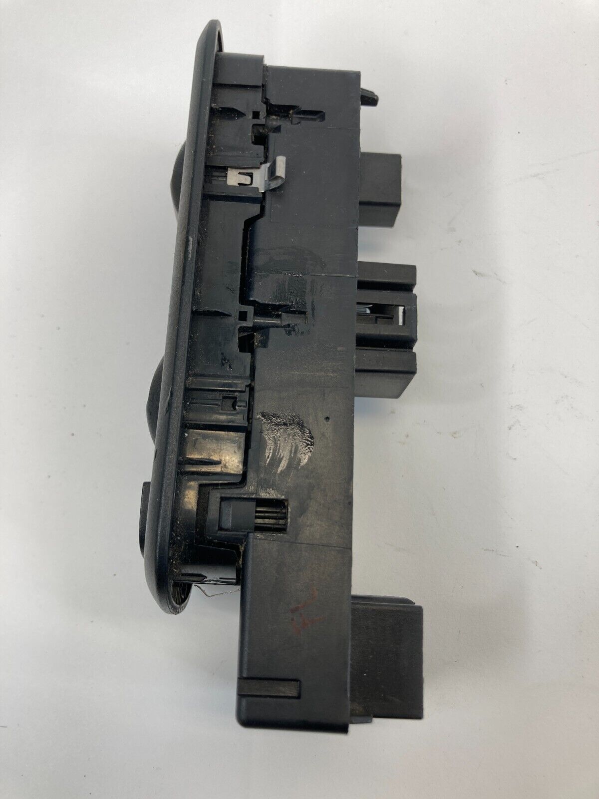 2014-2019 Ford Fiesta Front Left Driver Side Door Master Window Switch Assembly