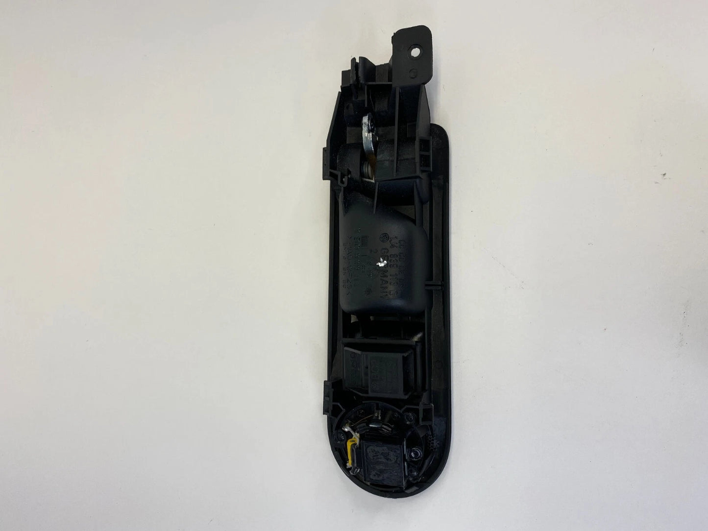 01-05 VW PASSAT REAR LEFT INTERIOR DOOR HANDLE W SWITCH & TWEETER 3B0839113 OEM