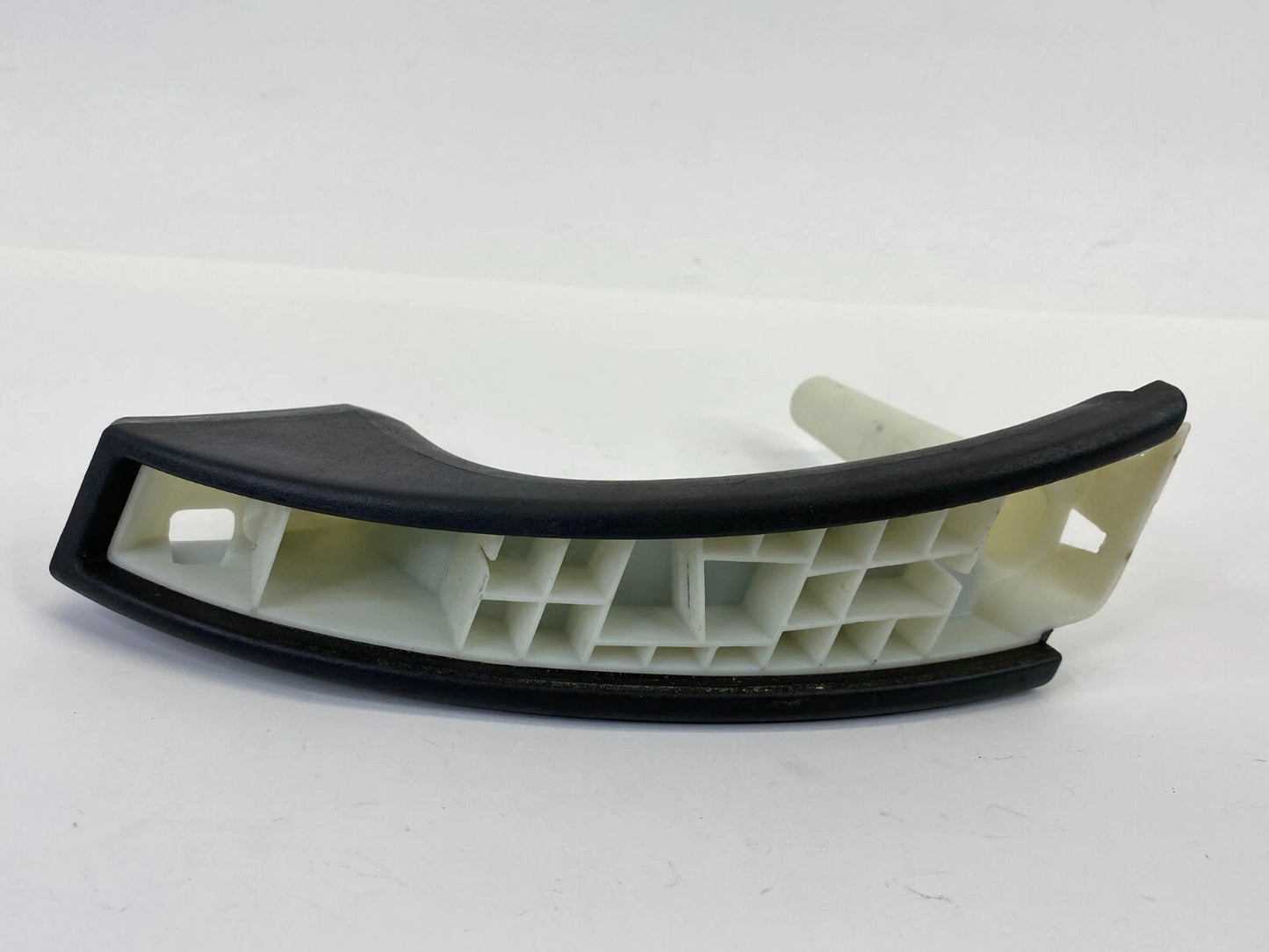 2010-2012 GMC ACADIA FRONT RIGHT SIDE DOOR PANEL PULL HANDLE ASSEMBLY OEM