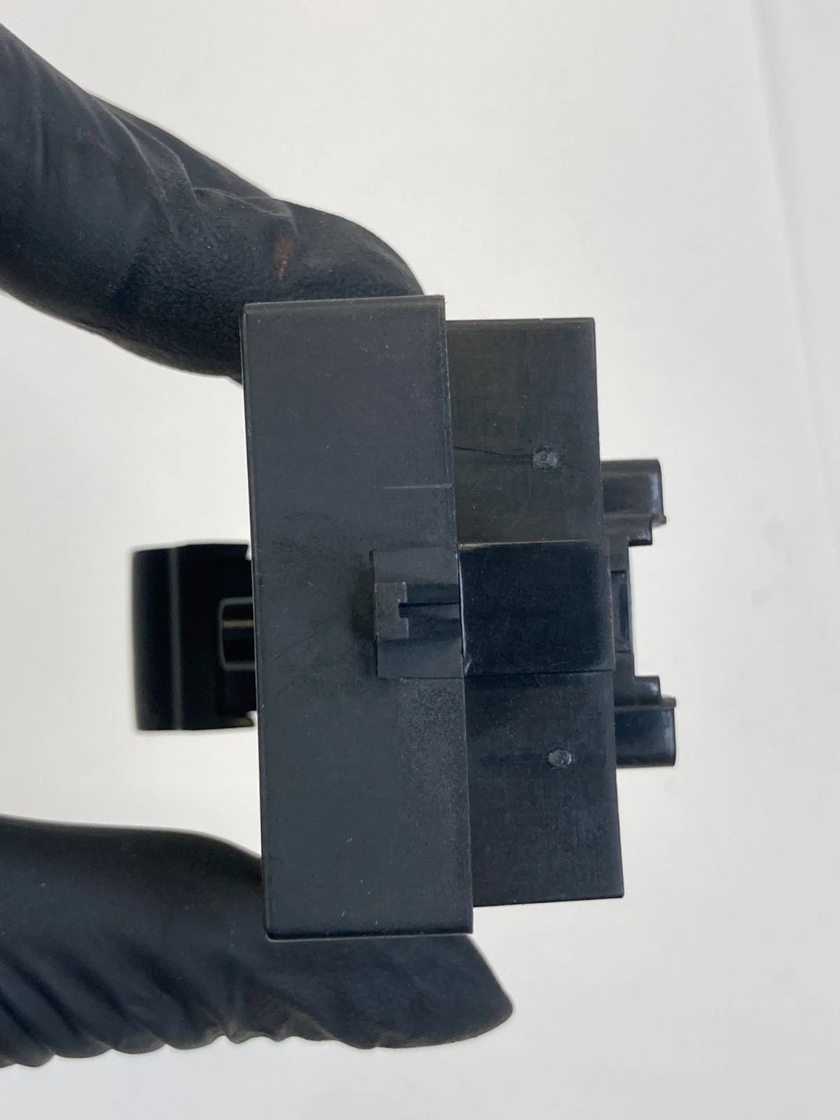 2017-2019 Chevrolet Trax Front Right Passenger Window Control Switch 22819399