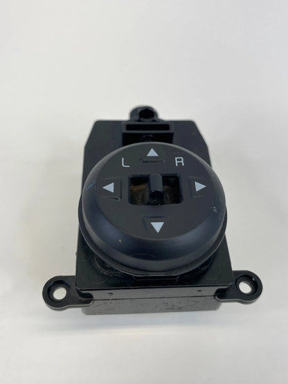 2014-2018 KIA FORTE MIRROR CONTROL BUTTON SWITCH ASSEMBLY 93530-A7100 OEM