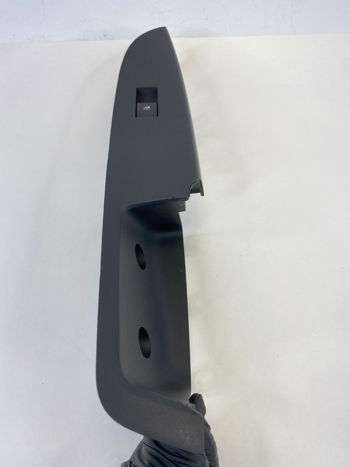 2008-2010 Saturn Vue Rear Left Side Door Window Switch w/ Trim 201004046 OEM