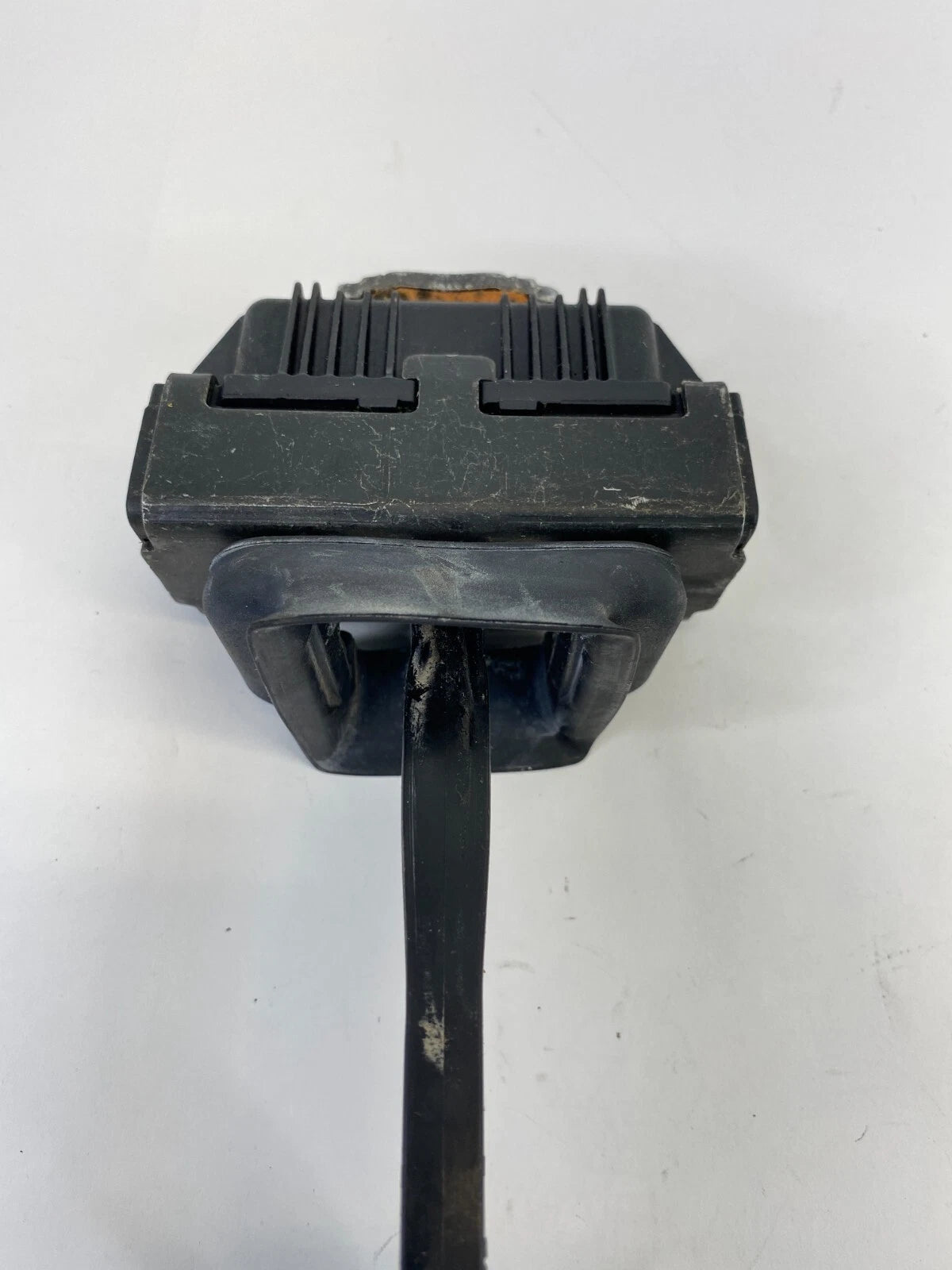 2004-2007 BMW 530I FRONT LEFT SIDE DOOR CHECK STOP STOPPER DETENT 7033609 OEM