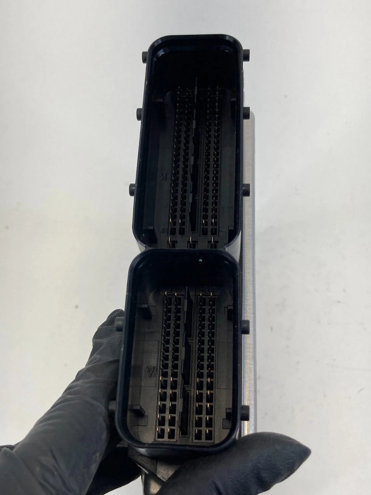 07 08 AUDI A4 QUATTRO 2.0L L4 AT ECU ENGINE CONTROL MODULE COMPUTER 8E1910115G