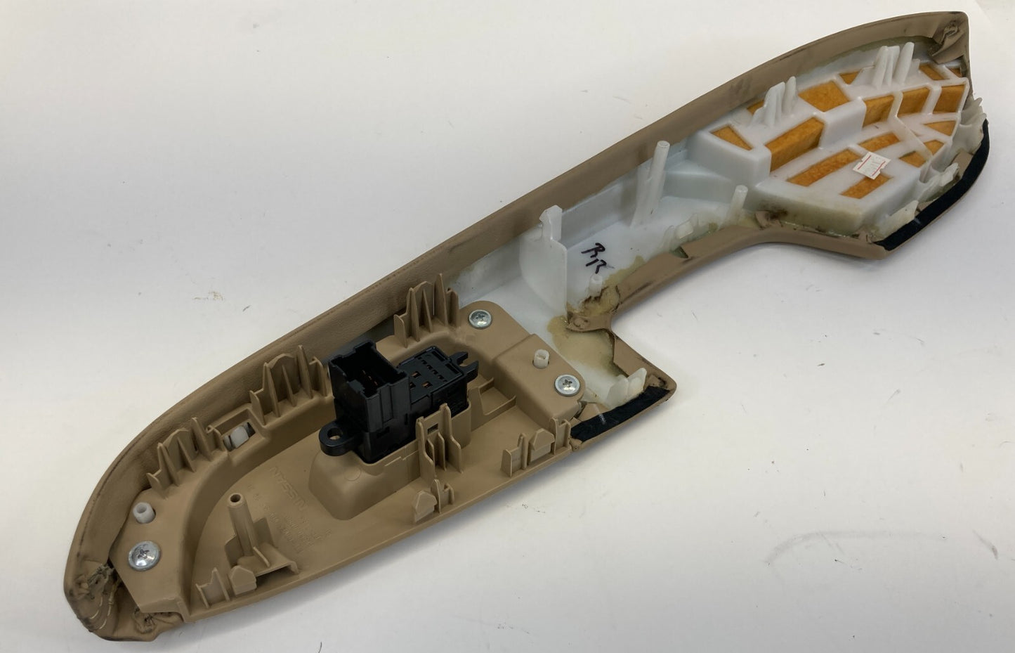 2009-2014 Nissan Maxima Rear Right Side Door Window Switch w /Armrest Assy OEM