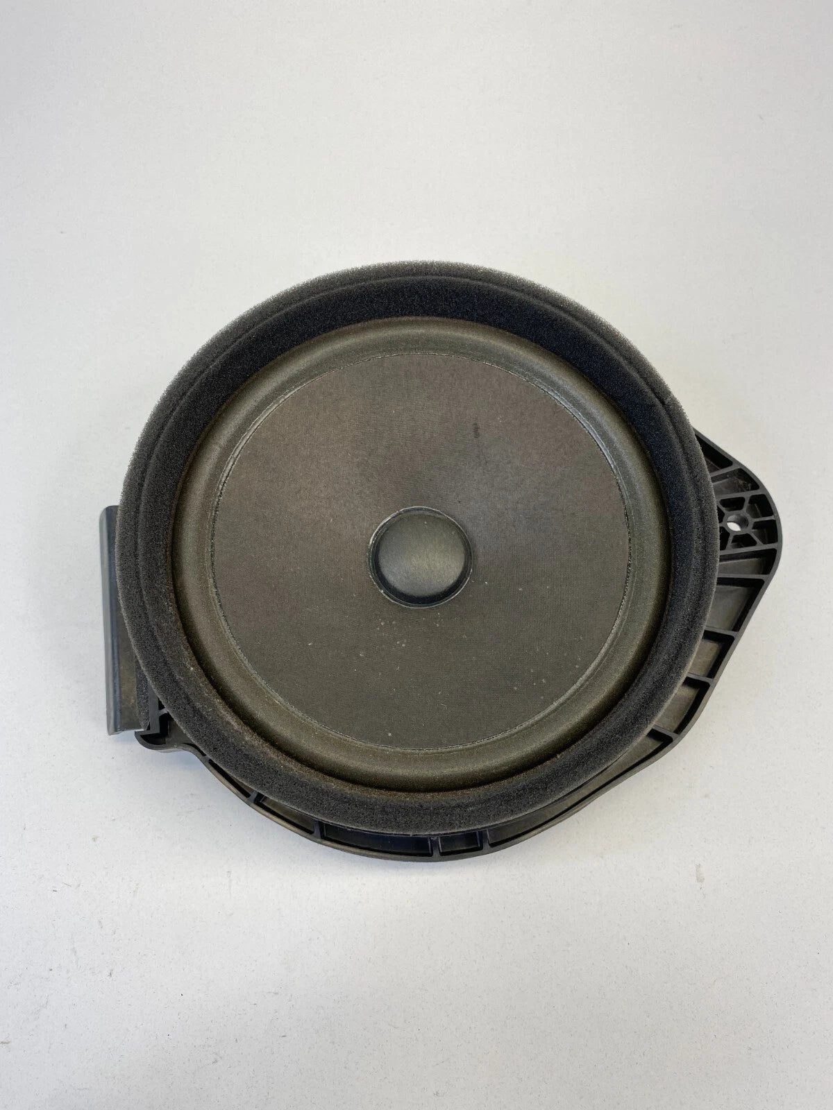 2013-2015 CHEVROLET MALIBU FRONT LEFT DRIVER DOOR SPEAKER AUDIO OEM