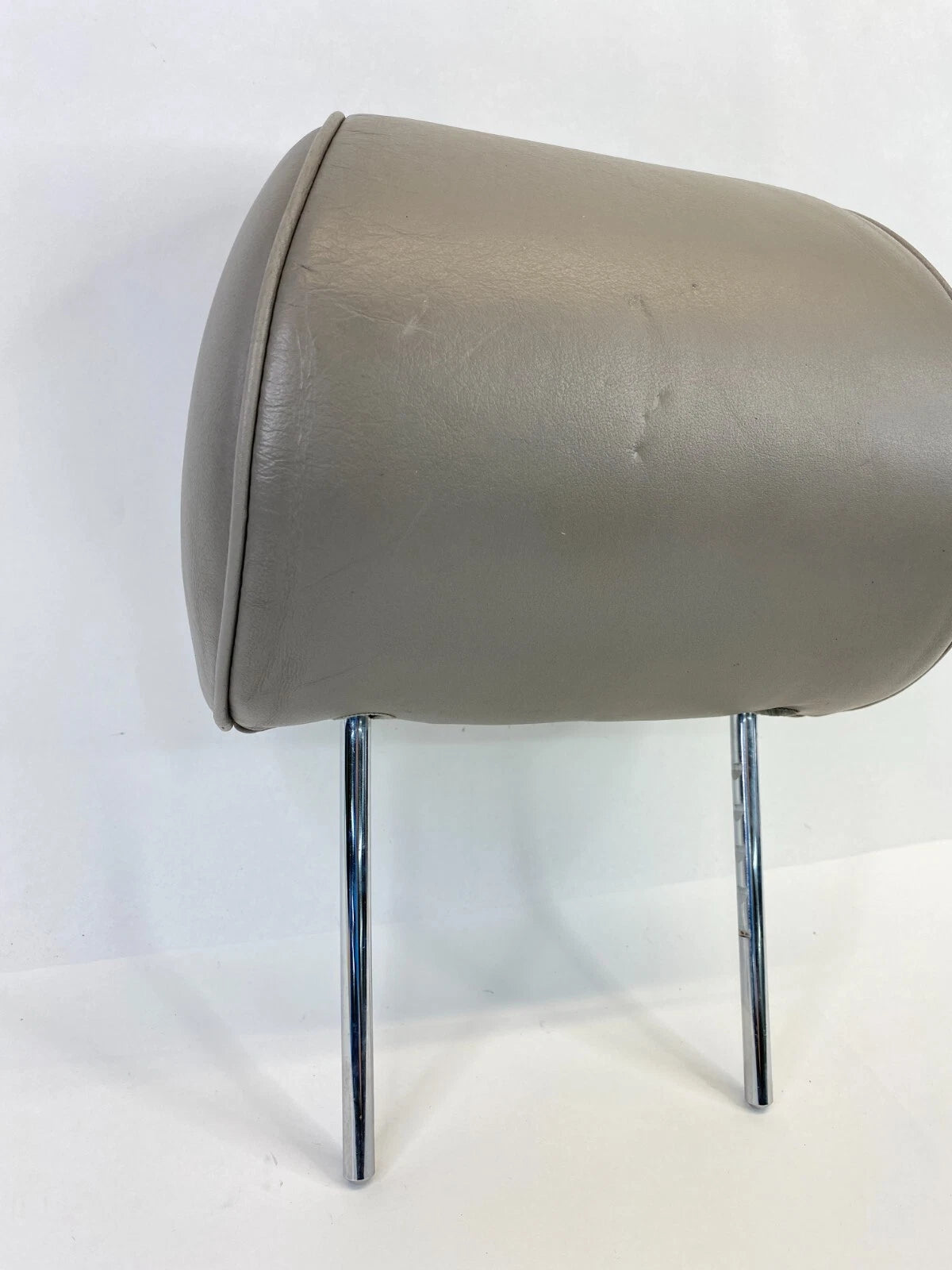 1998 1999 2000 LEXUS GS300 GS 300 FRONT LEFT DRIVER SEAT HEADREST HEAD REST OEM