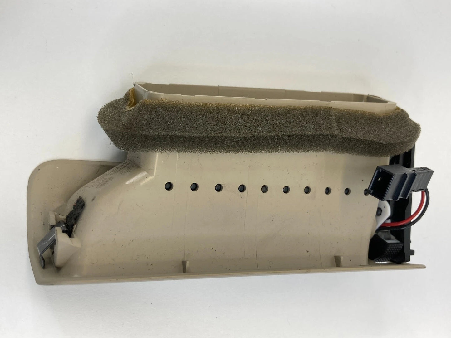 2007 2008 AUDI A6 RIGHT SIDE PILLAR B DOOR AC AIR VENT GRILL 4F0-819-384-A OEM
