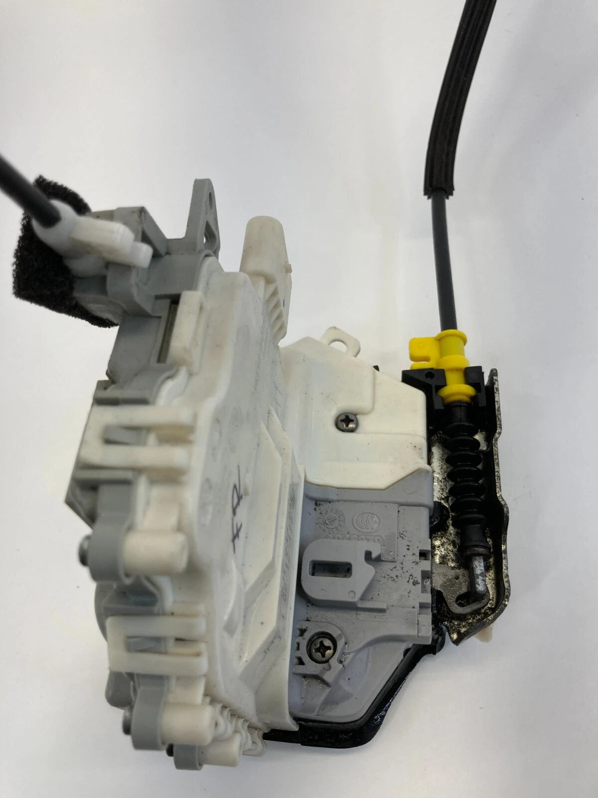 2010-2016 AUDI A4 QUATTRO FRONT RIGHT DOOR LOCK LATCH ACTUATOR 8J1-837-016-D OEM