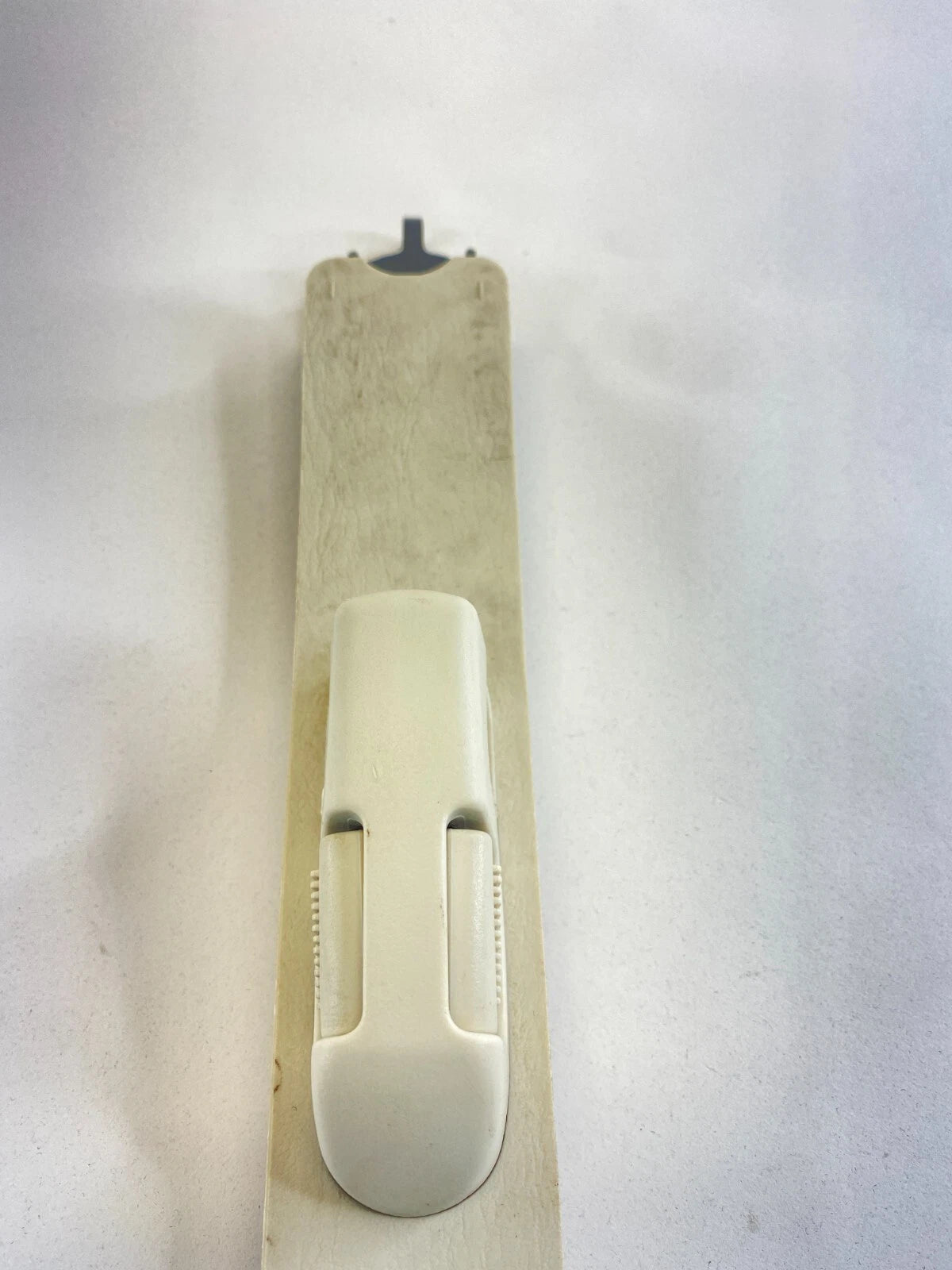 2008-2012 FORD ESCAPE FRONT LEFT DRIVER SEAT BELT SEATBELT HEIGHT ADJUSTER OEM