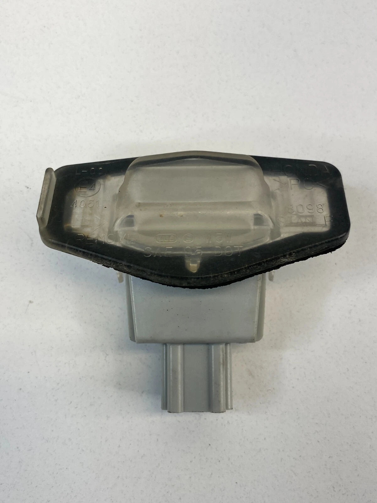 2004-2008 ACURA TL BASE SEDAN 4-DR REAR TRUNK LICENSE PLATE LAMP LIGHT ASSEMBLY