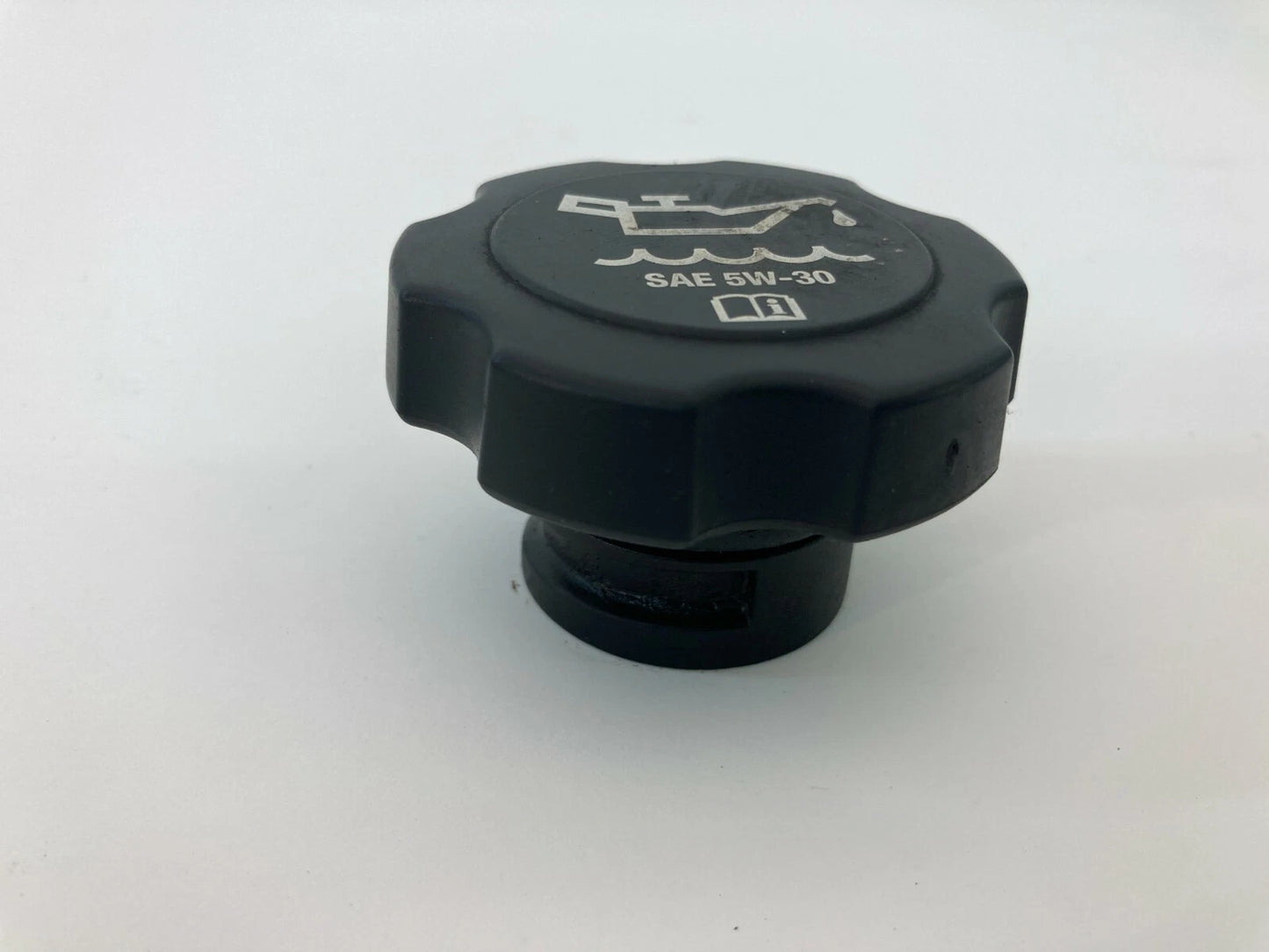 2004 2005 2006 2007 2008 ISUZU ASCENDER ENGINE OIL FILLER CAP LID SAE 5W-30 ASSY
