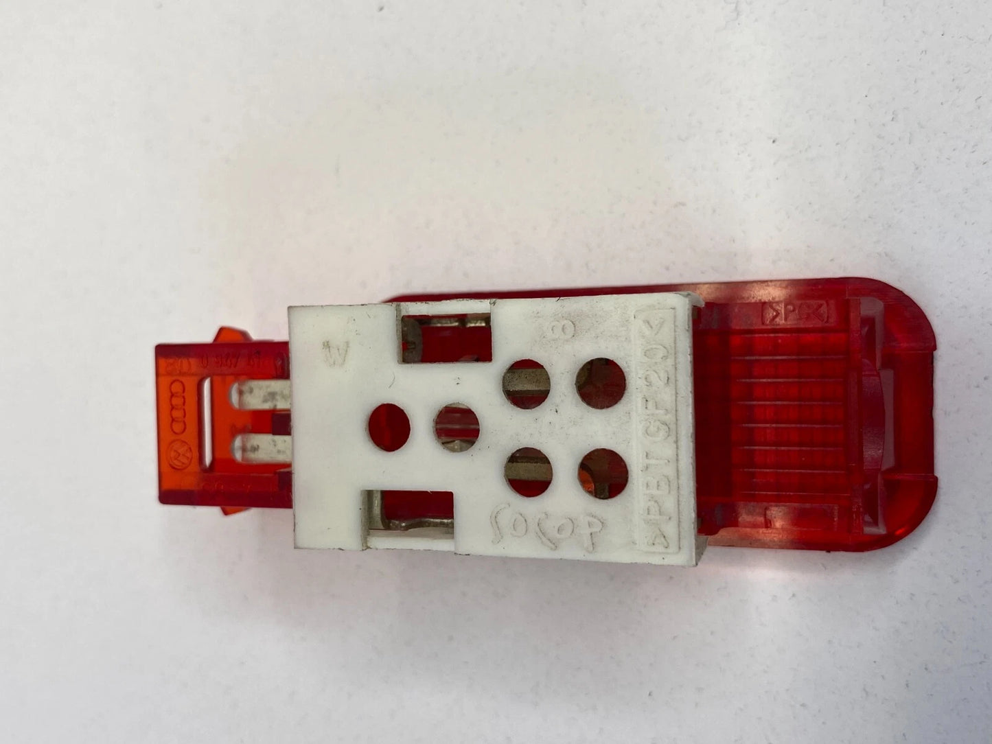 2005-2011 AUDI A6 REAR LEFT DRIVER SIDE INTERIOR DOOR SAFETY WARNING LIGHT RED