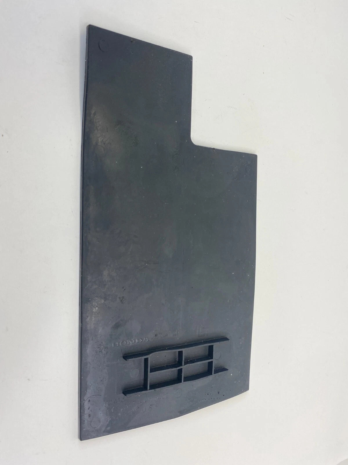 2003-2007 HONDA ACCORD CENTER CONSOLE INNER INSERT RUBBER MAT 83413-SDA-A010 OEM