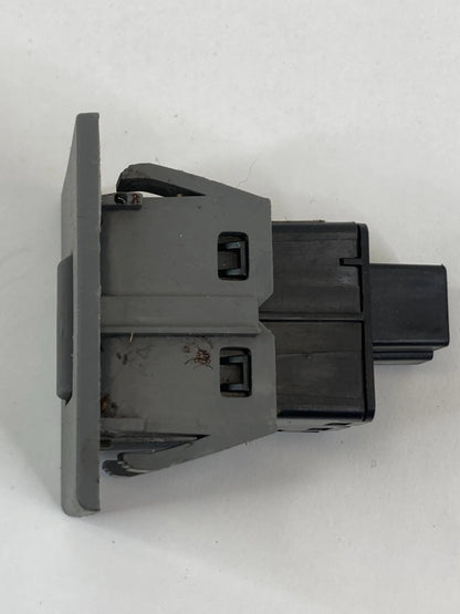 08-10 DODGE GRAND CARAVAN POWER INVERTER SWITCH BUTTON W/ BEZEL TRIM L0110163-A0
