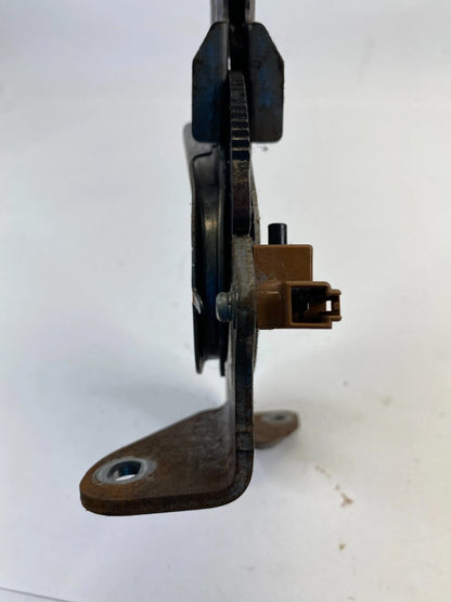 2009-2013 TOYOTA MATRIX FWD CENTER CONSOLE EMERGENCY PARKING BRAKE HANDLE