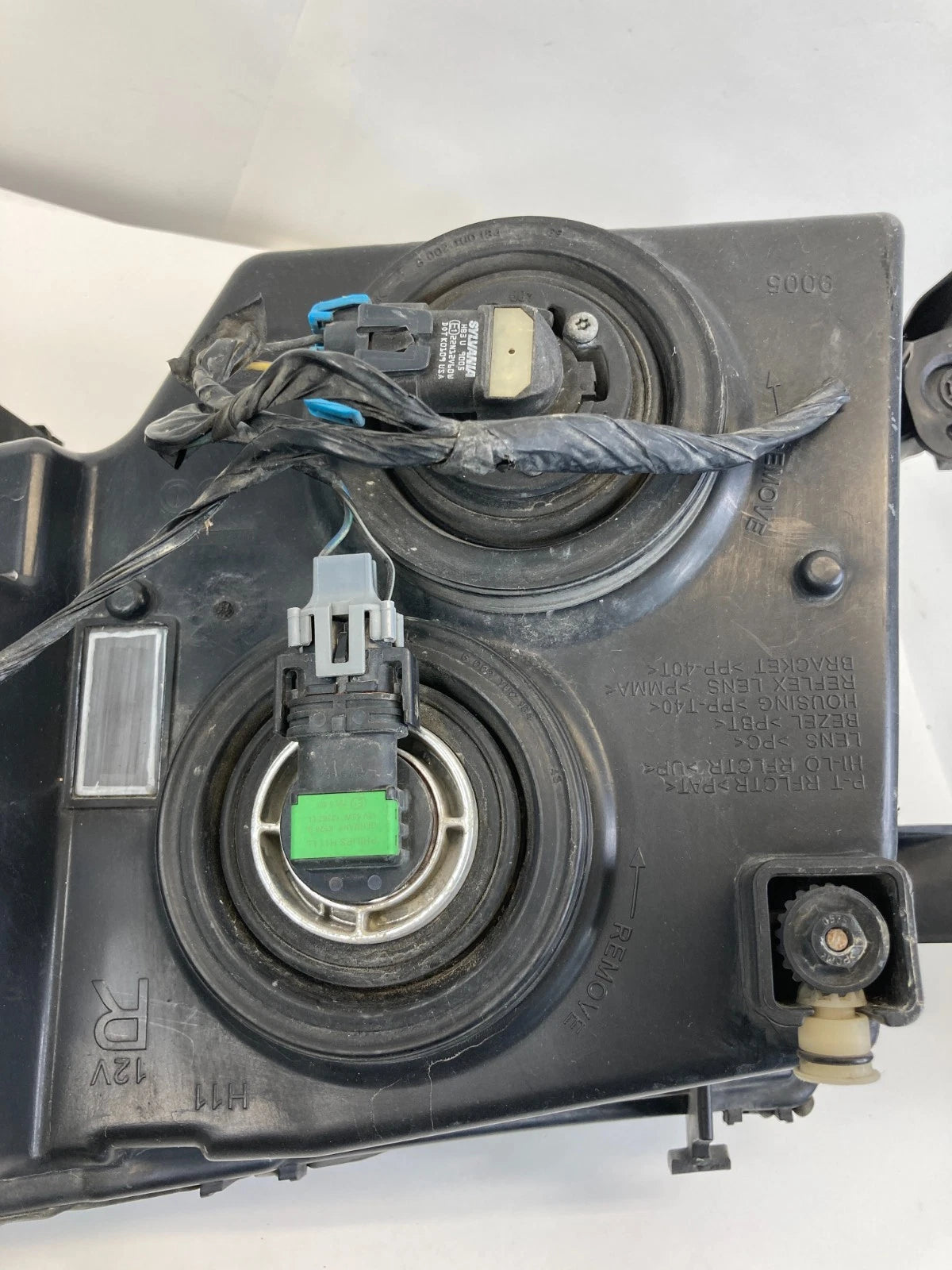 2007-2010 FORD EDGE RIGHT PASSENGER SIDE HEADLIGHT HEAD LAMP 9T4J-13005-A OEM