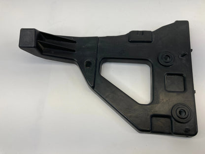 2006-2010 AUDI A6 QUATTRO FRONT LEFT BUMPER BRACKET SUPPORT GUIDE 4F0-807-227