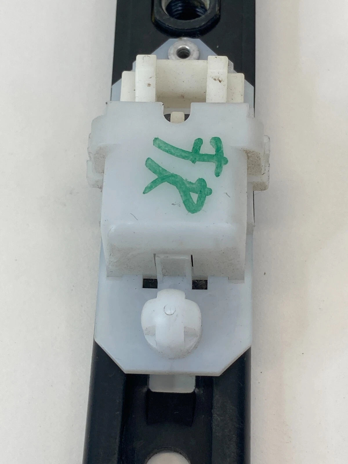 2007-2009 ACURA RDX FRONT RIGHT PASSENGER SEAT BELT ADJUST HEIGHT ADJUSTER OEM