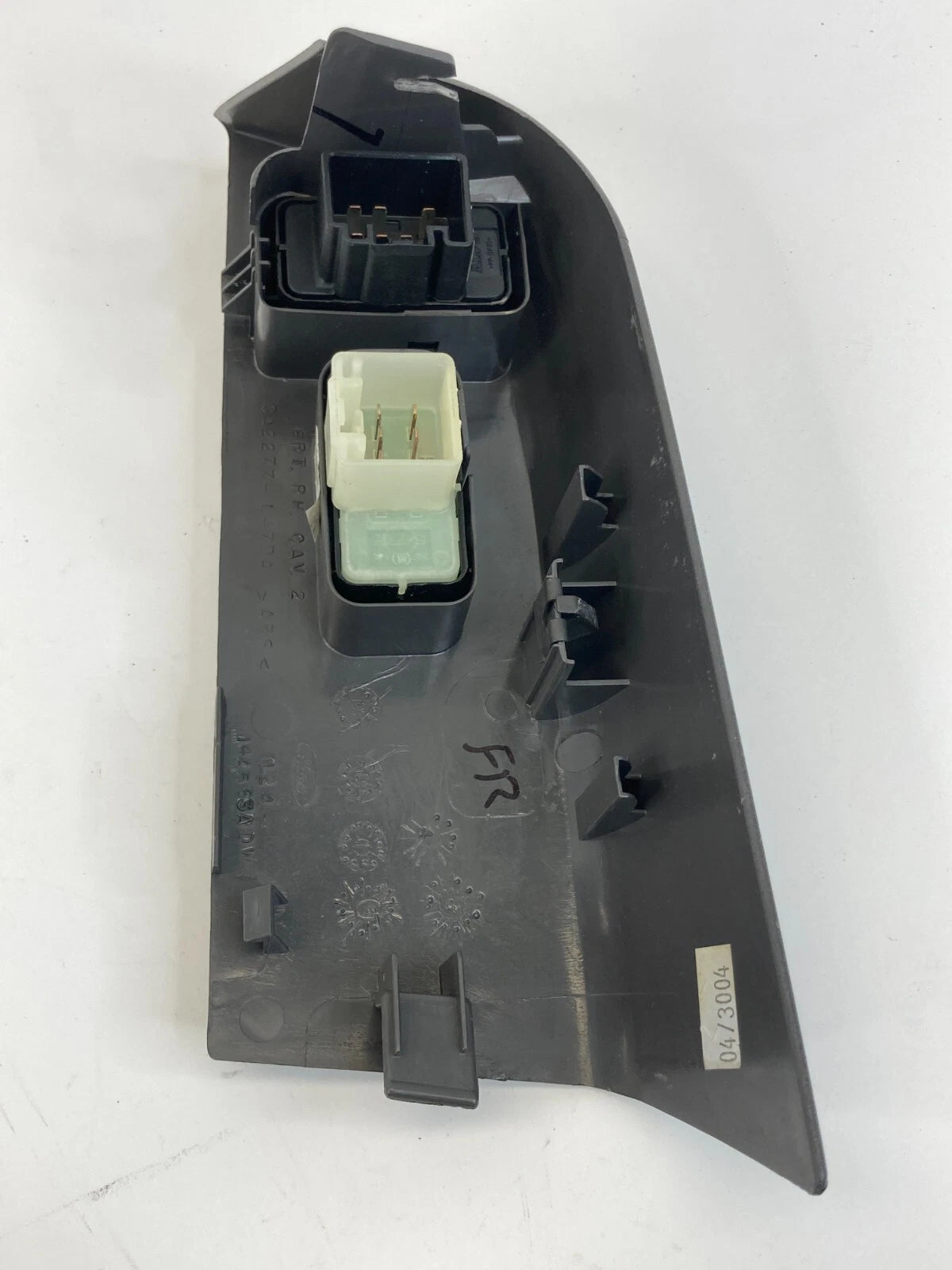 02-05 FORD EXPLORER MOUNTAINEER FRONT RIGHT RH PASSENGER POWER WINDOW SWITCH OEM