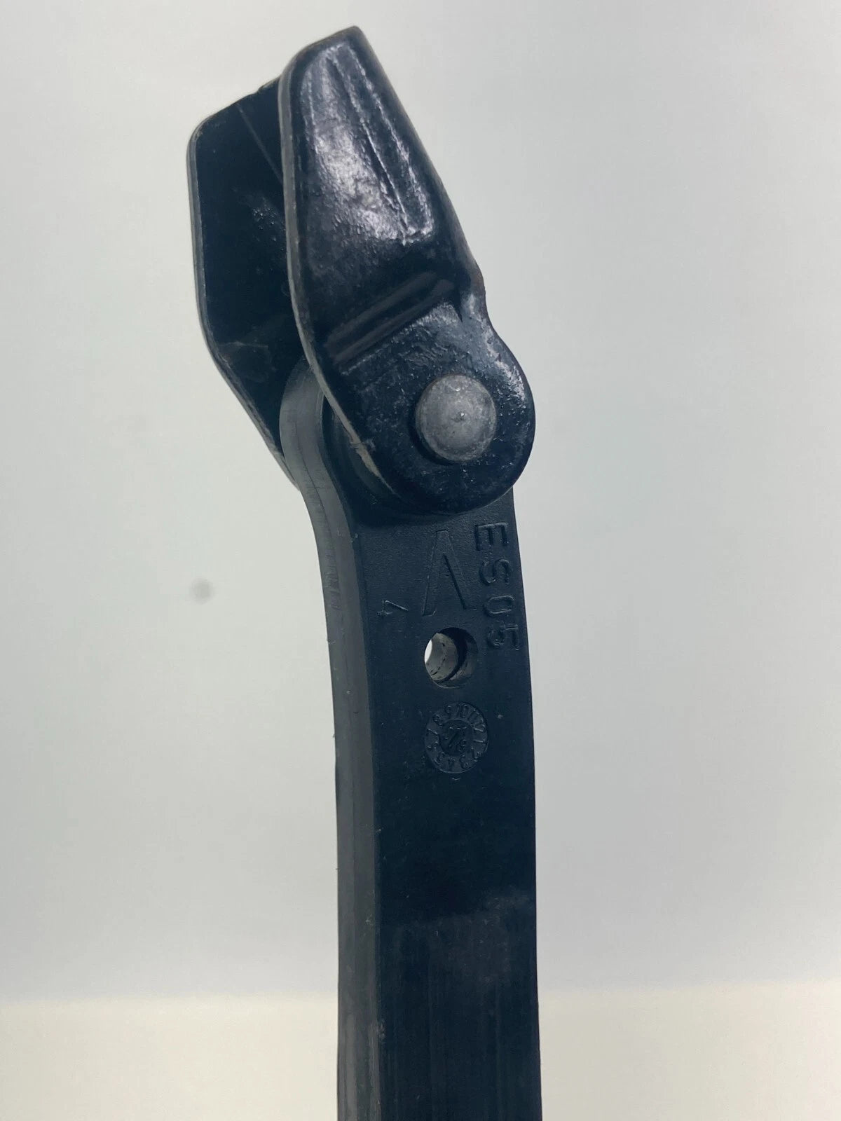 2009 2010 BMW 535I XDRIVE FRONT LEFT SIDE DOOR CHECK STOP STOPPER DETENT OEM