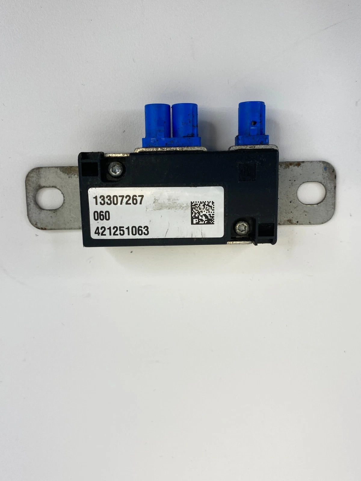 2010 CADILLAC SRX NAVIGATION SIGNAL SPLITTER GPS CONTROL MODULE 13307267 OEM