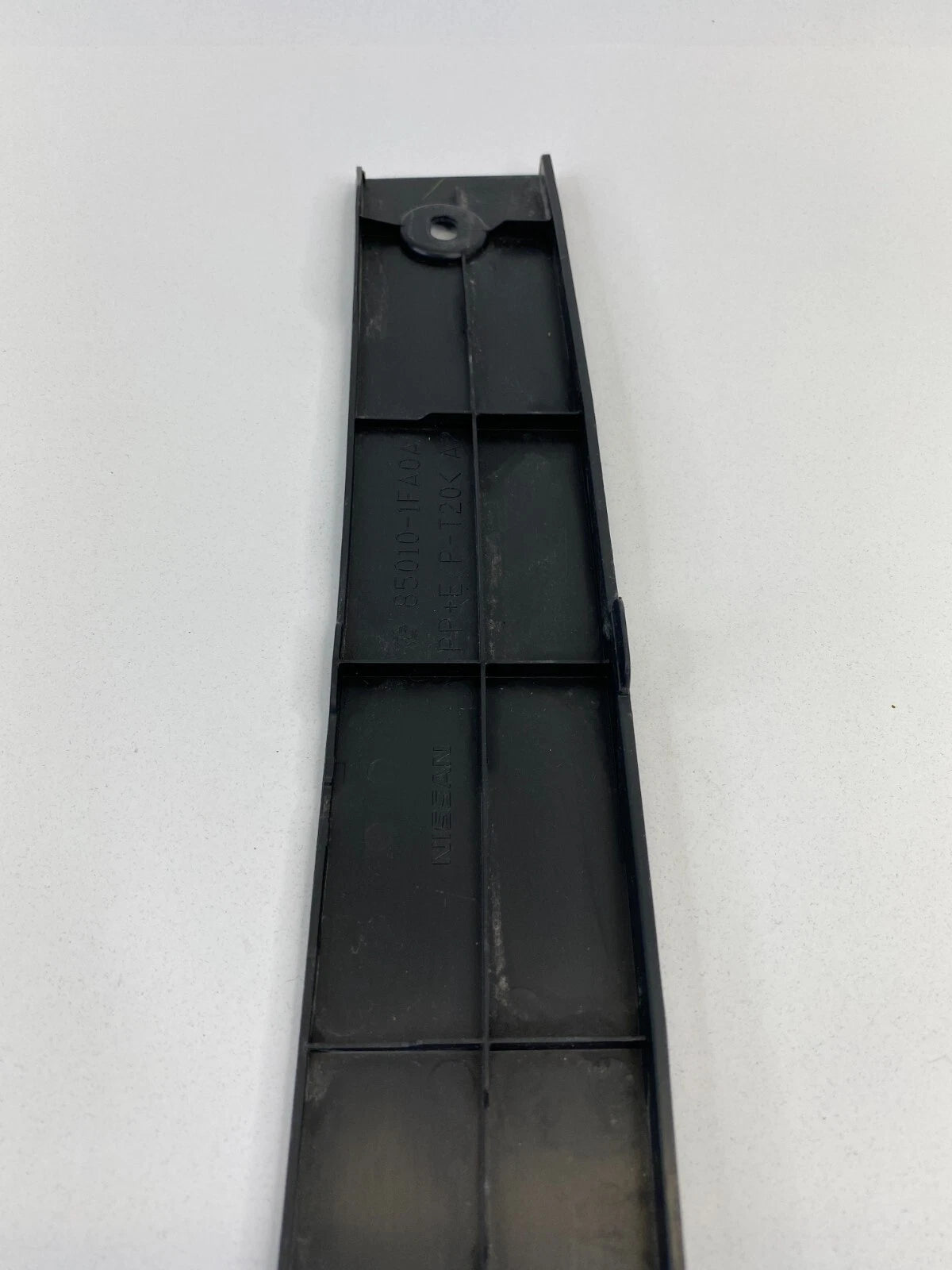 2009-2014 NISSAN CUBE REAR BUMPER COVER FILLER PANEL TRIM 85010-1FA0A OEM