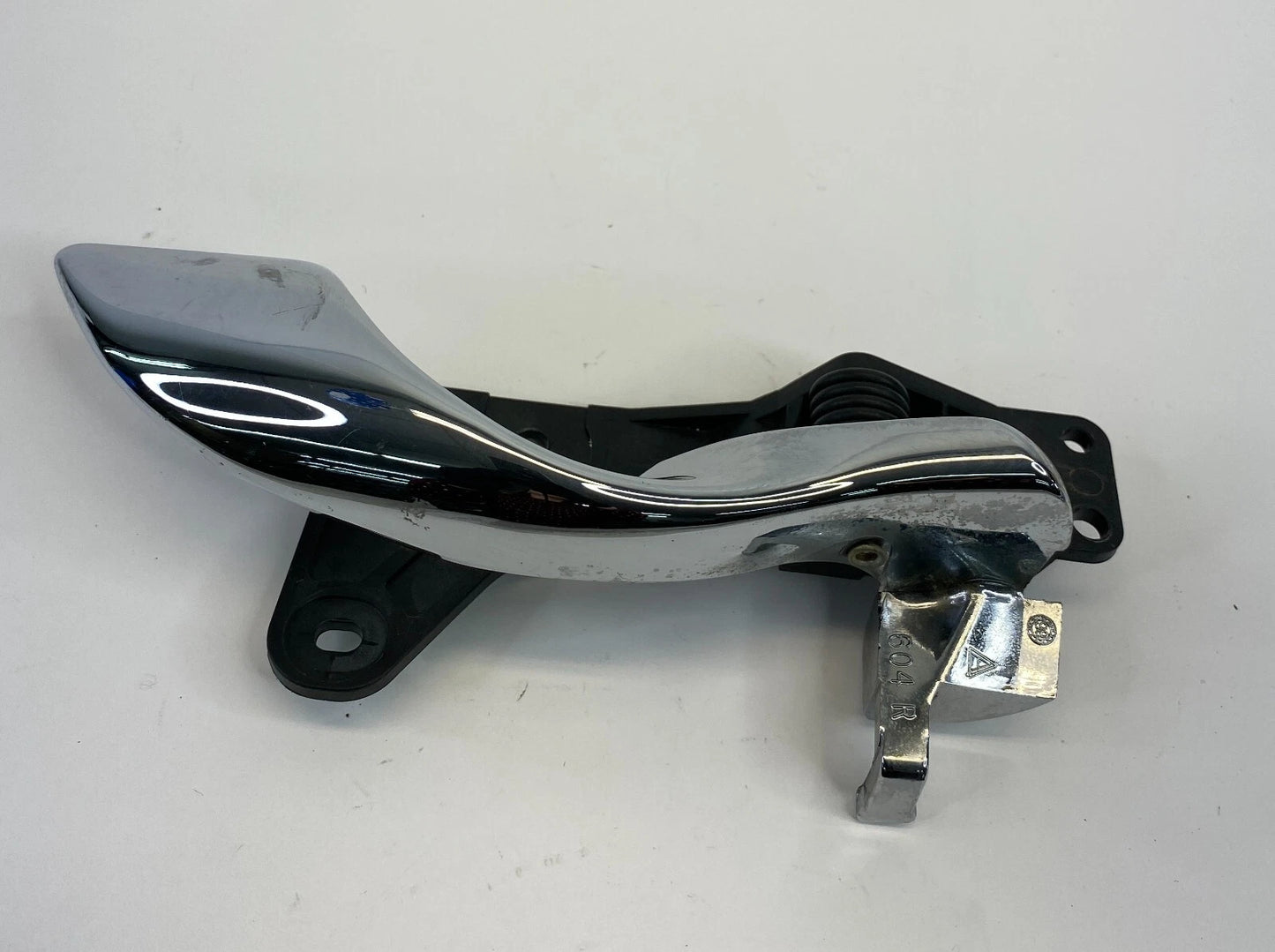 2000-2005 CADILLAC DEVILLE FRONT RIGHT PASSENGER SIDE INTERIOR DOOR HANDLE OEM