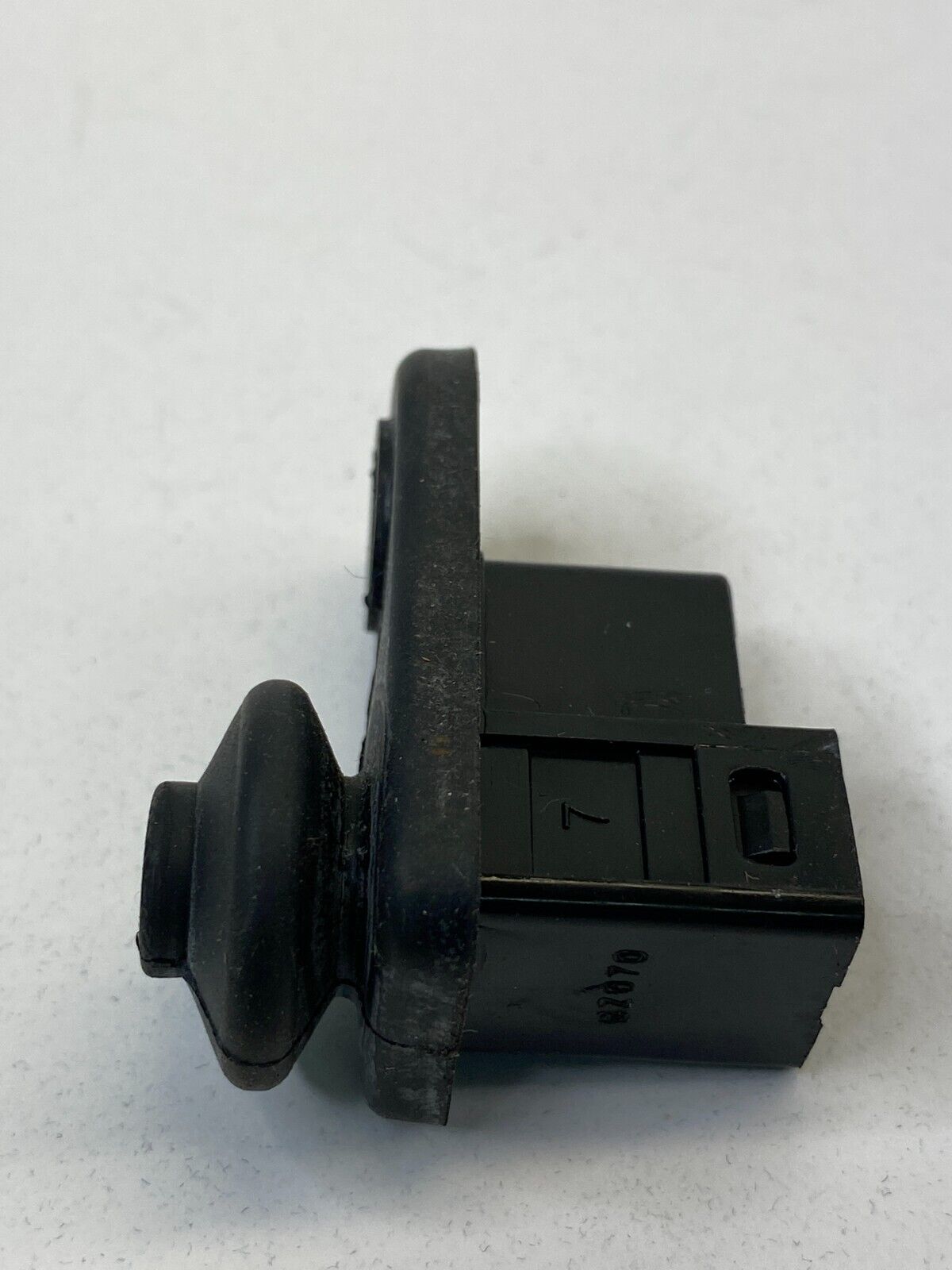 04-08 Mitsubishi Endeavor Rear Right Back Side Door Jamb Ajar Sensor Switch