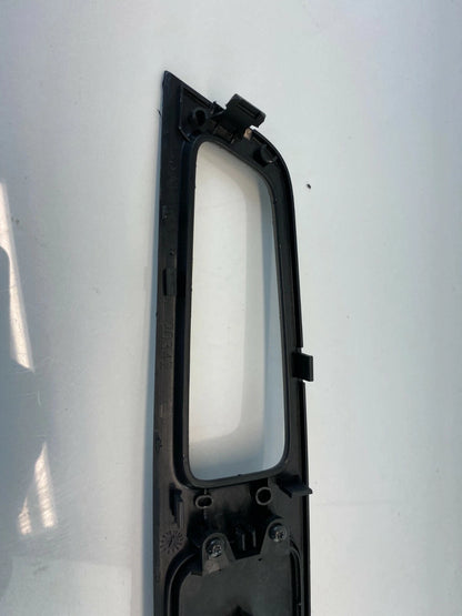2011-2018 VOLVO S60 FRONT PASSENGER SIDE WINDOW SWITCH BEZEL TRIM PANEL 9123969