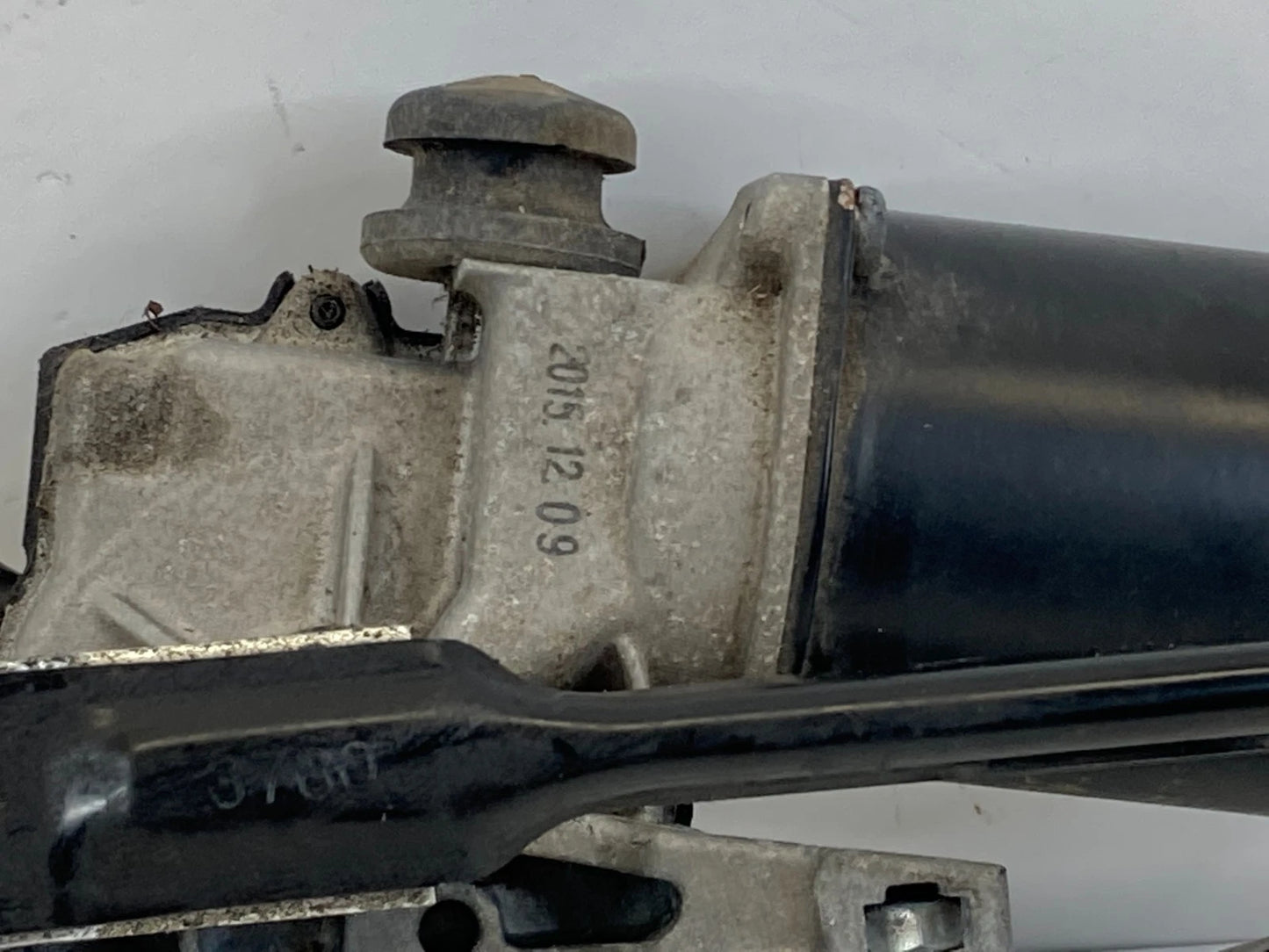 14-25 KIA SOUL FRONT WINDSHIELD WIPER MOTOR TRANSMISSION W/ LINKAGE 98100B20 OEM