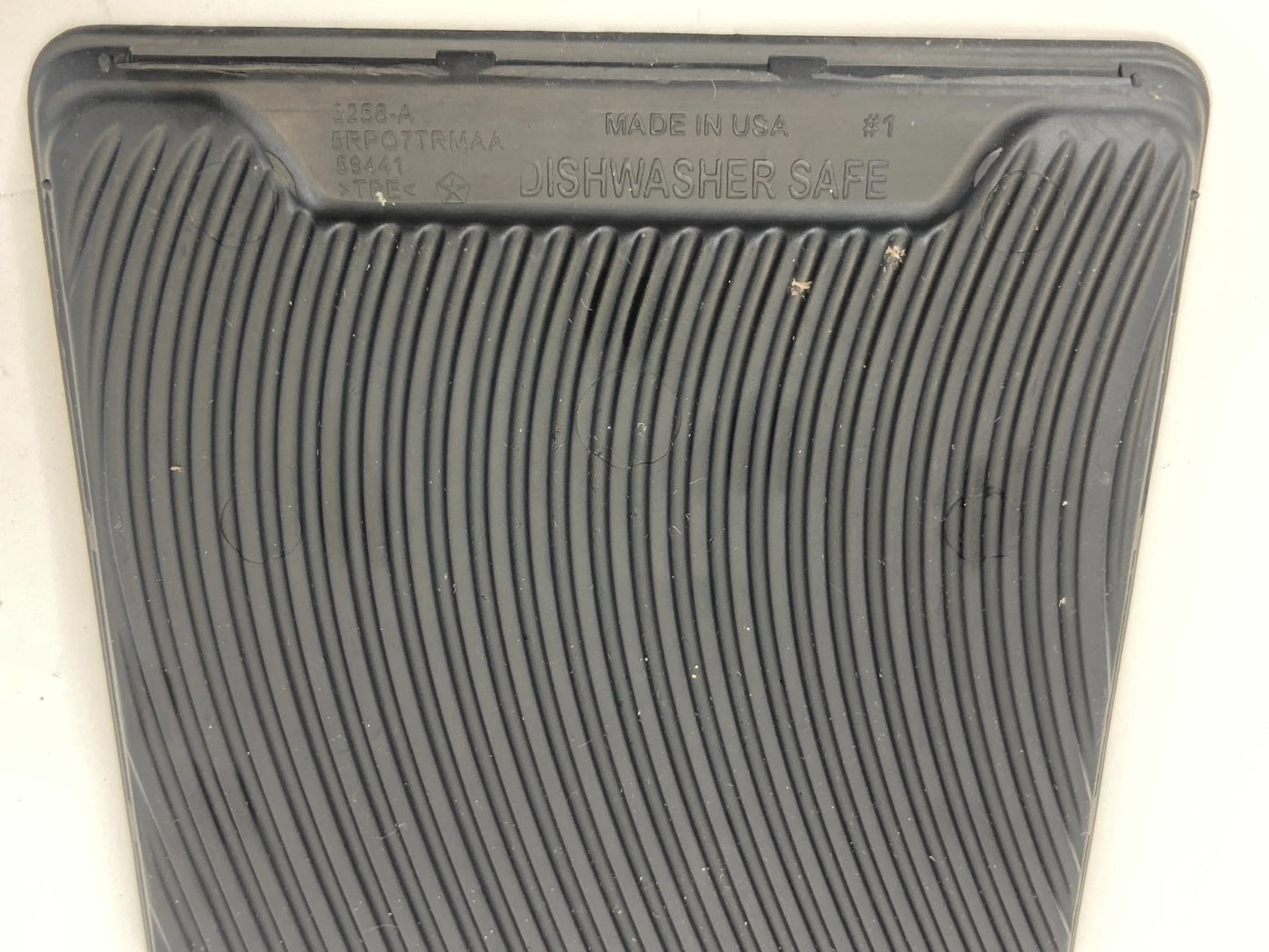 2015-2017 CHRYSLER 200 FLOOR CONSOLE LOWER TRAY INSERT LINER PAIR OEM 5RP07TRMAA