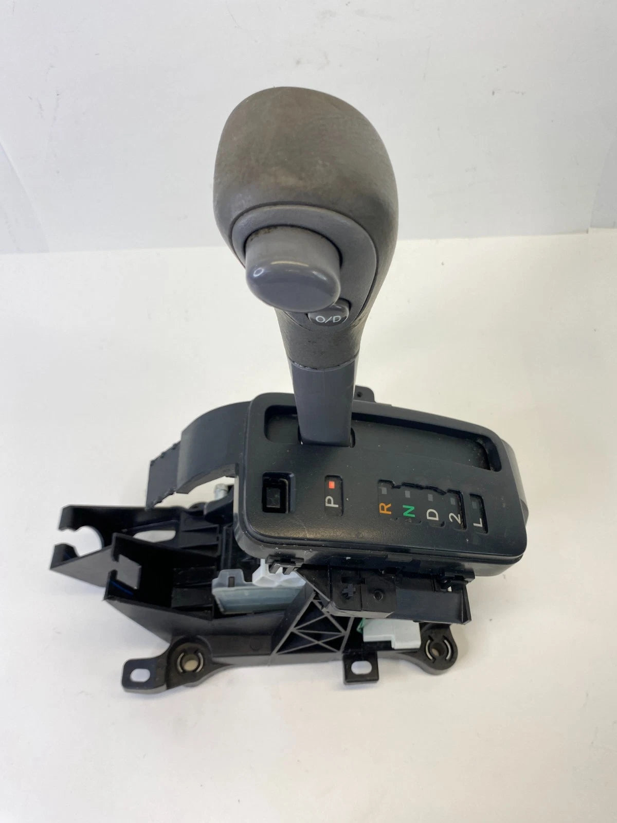 2003-2008 TOYOTA COROLLA 1.8L AUTOMATIC FLOOR GEAR SHIFTER LEVER HANDLE ASSY OEM