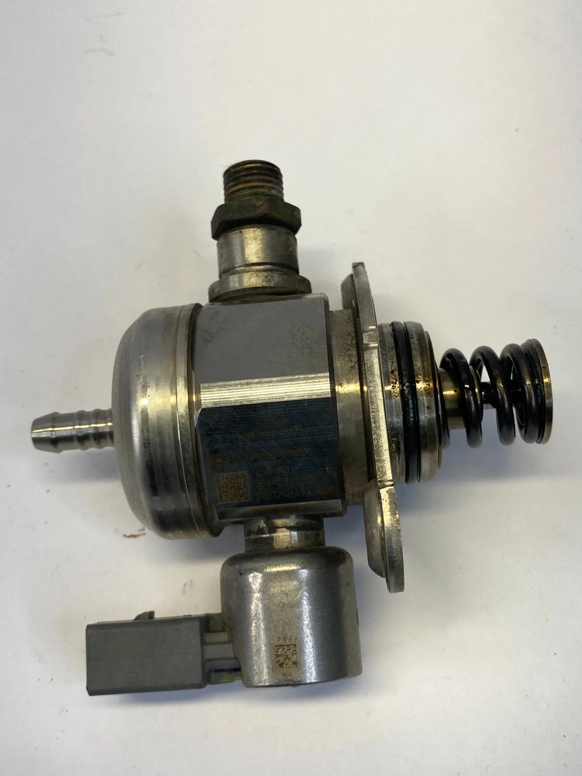 2010-2017 VOLKSWAGEN CC 2.0L L4 TURBO ENGINE HIGH PRESSURE FUEL PUMP 06H127025N