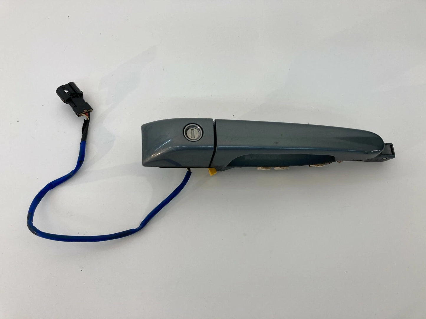 2007 2008 HYUNDAI ENTOURAGE FRONT RIGHT SIDE EXTERIOR DOOR HANDLE ASSEMBLY OEM
