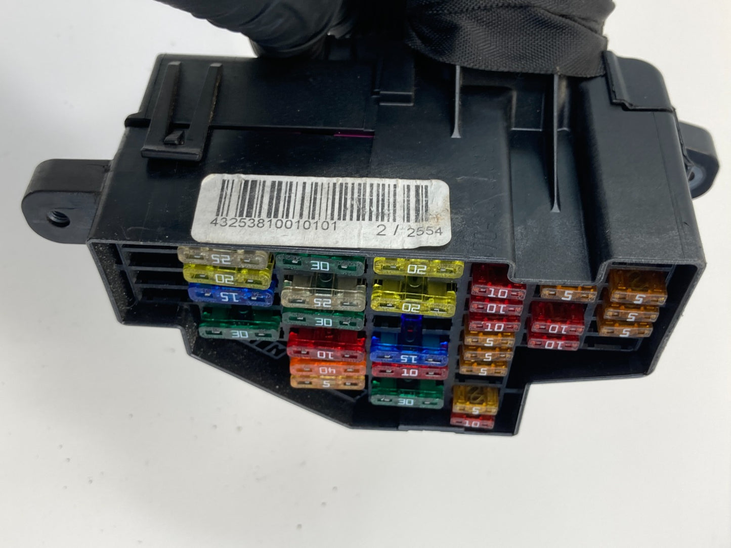2009-2012 Volkswagen CC 2.0L L4 Left Side Fuse Relay Box Control Module OEM