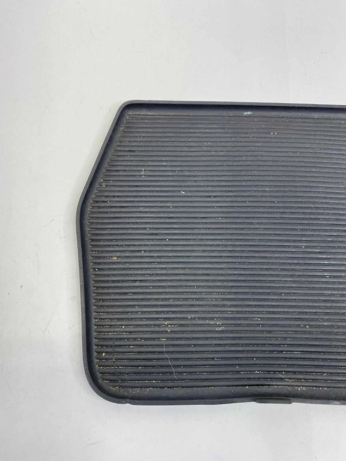 08 09 10 11 12 FORD ESCAPE CENTER CONSOLE RUBBER INSERT MAT 8L84-78047A74 OEM