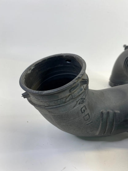 11-14 HYUNDAI SONATA 2.4L AT AIR CLEANER INTAKE DUCT HOSE TUBE OEM 28130-3Q160