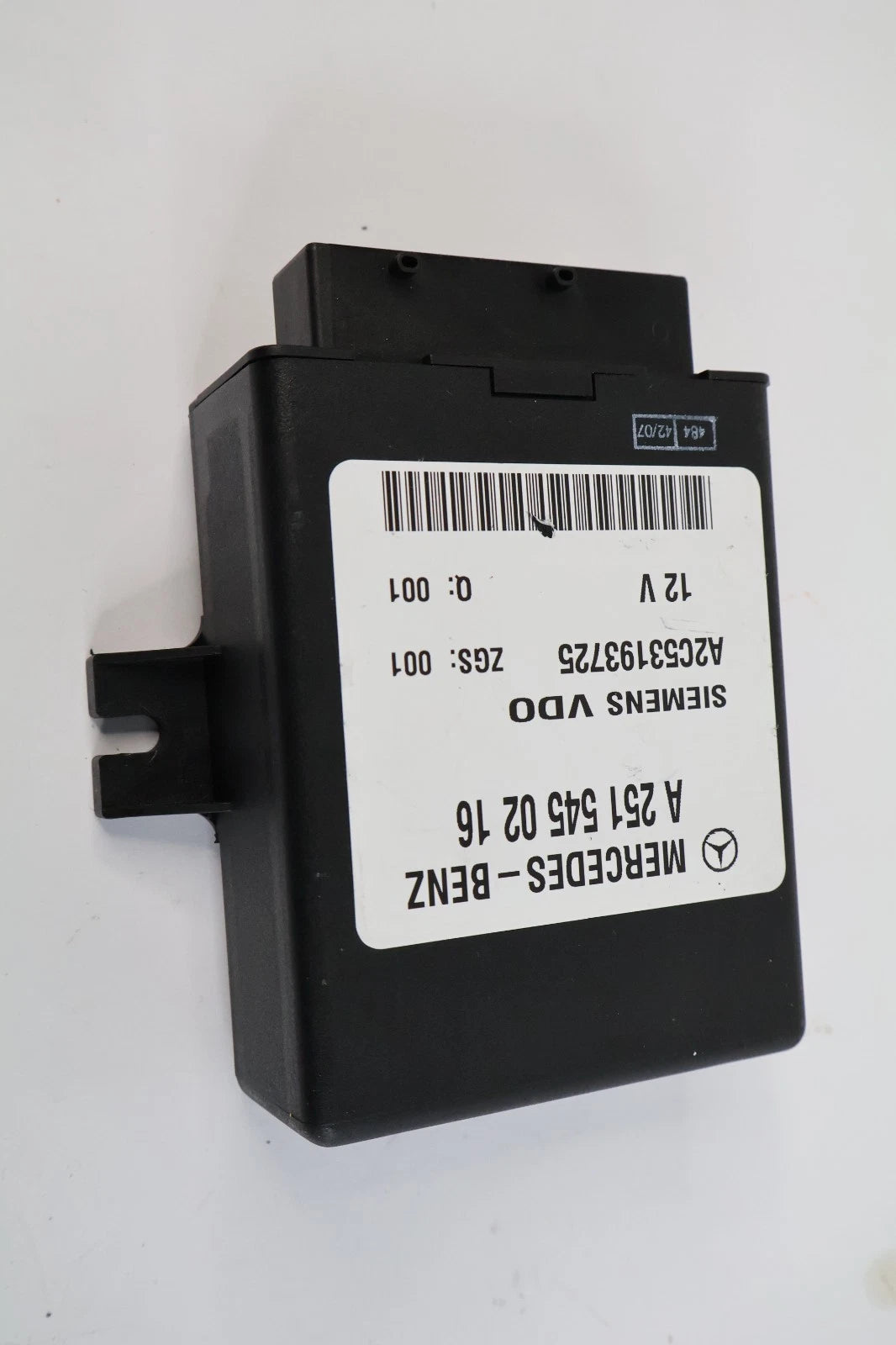 2006-2012 MERCEDES R350 REAR AIR SUSPENSION AIRMATIC CONTROL MODULE 2515450216